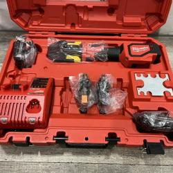 NEW - Milwaukee 18V Lithium-Ion Cordless Short Throw PEX Press Tool Kit