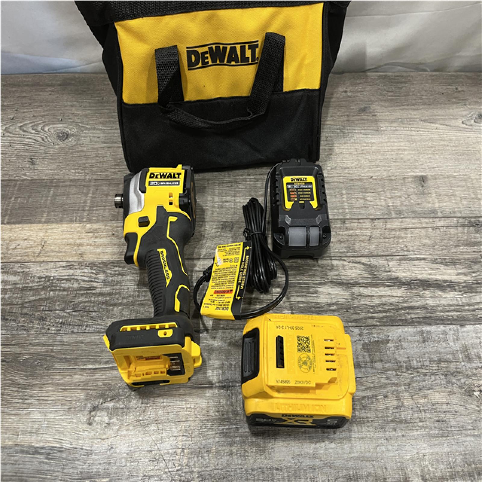 AS-IS DEWALT ATOMIC 20V MAX Lithium-Ion Cordless 1/4 in. Brushless Impact Driver Kit