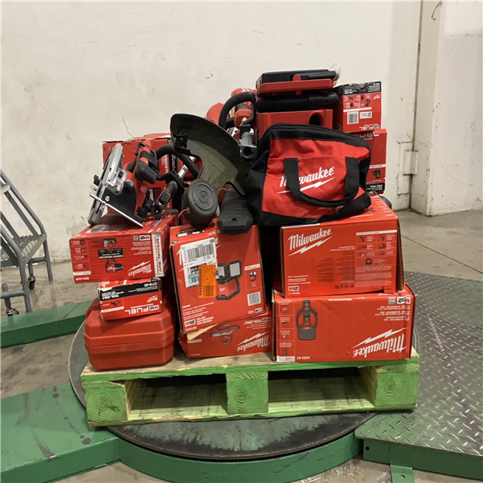 Dallas Location - As-Is MILWAUKEE Tool Pallet