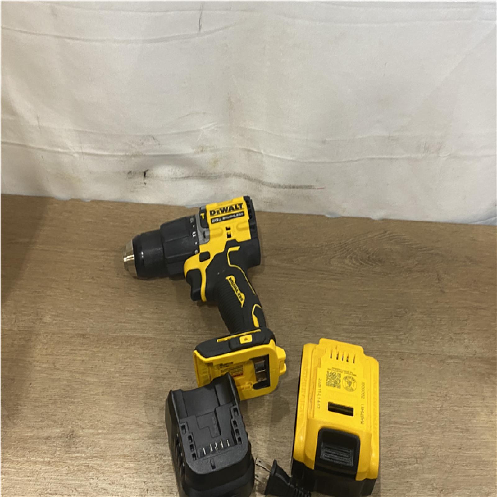 AS-IS DEWALT ATOMIC 20V Lithium-Ion Cordless 1/2 in. Hammer Drill Kit