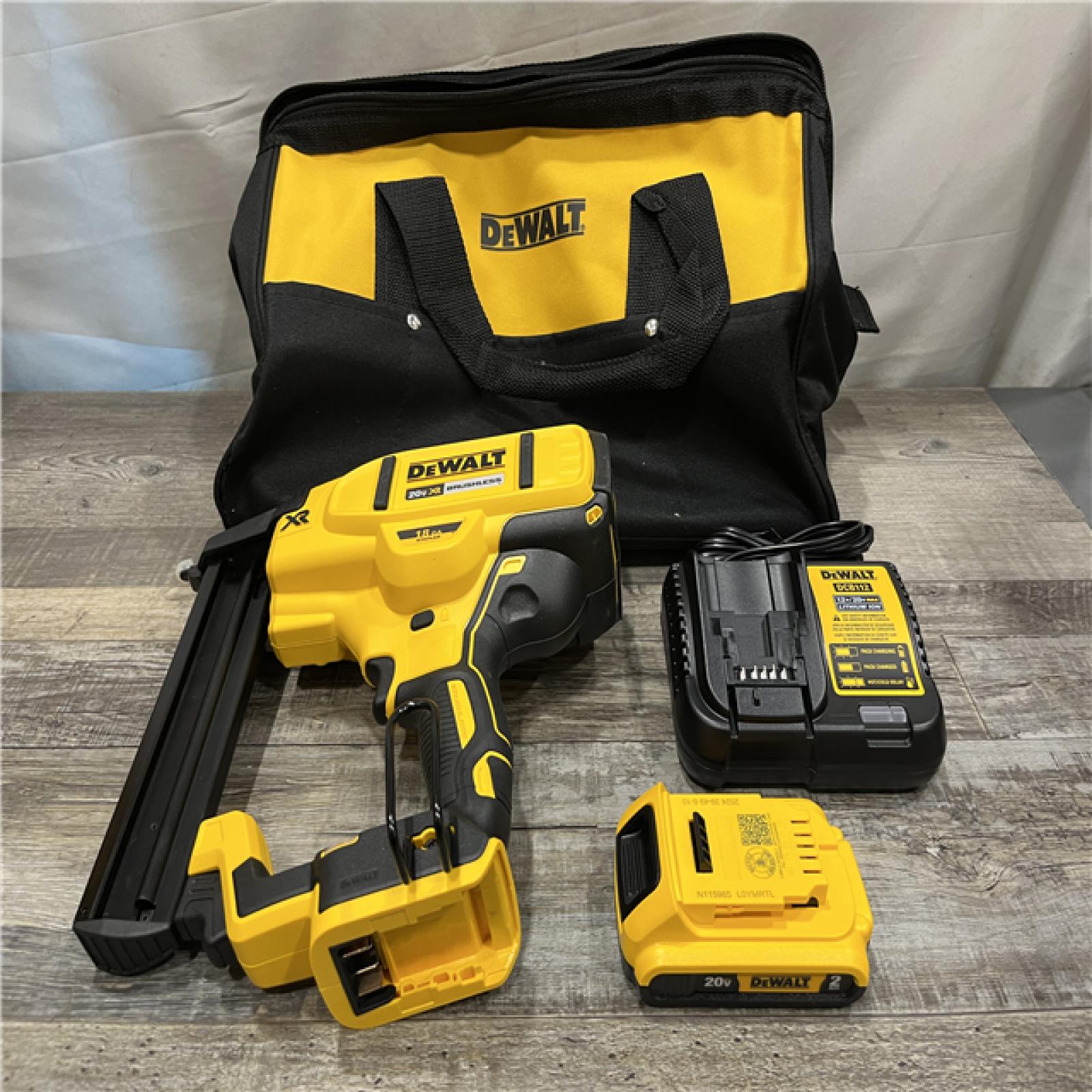 AS-IS DEWALT 20V MAX XR Lithium-Ion Cordless 18-Gauge Narrow Crown Stapler Kit