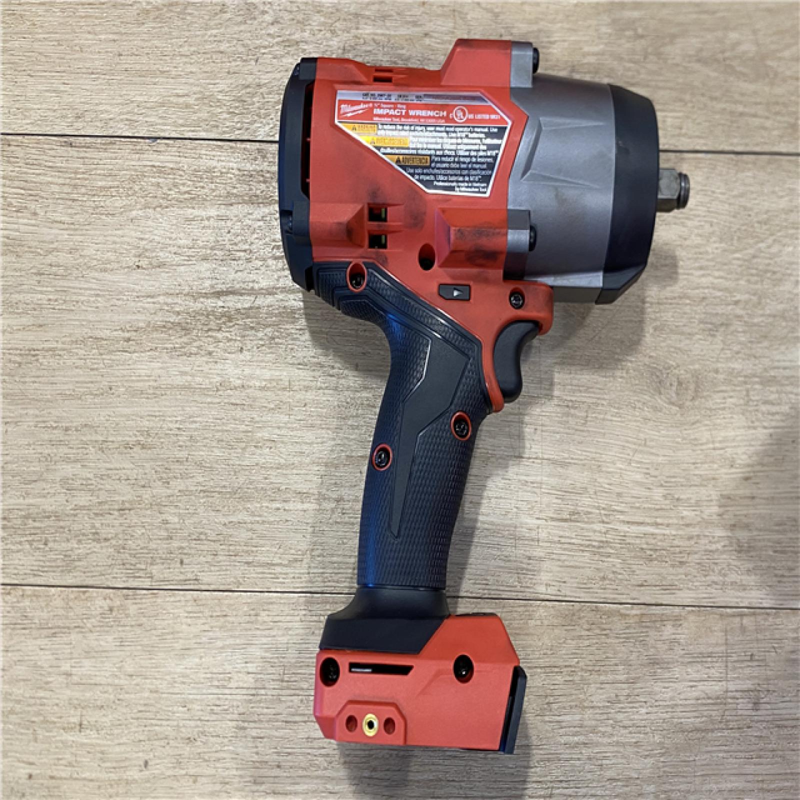 AS-IS Milwaukee FUEL 18V Lithium-Ion Brushless Cordless 1/2 in. Impact Wrench w/Friction Ring Kit