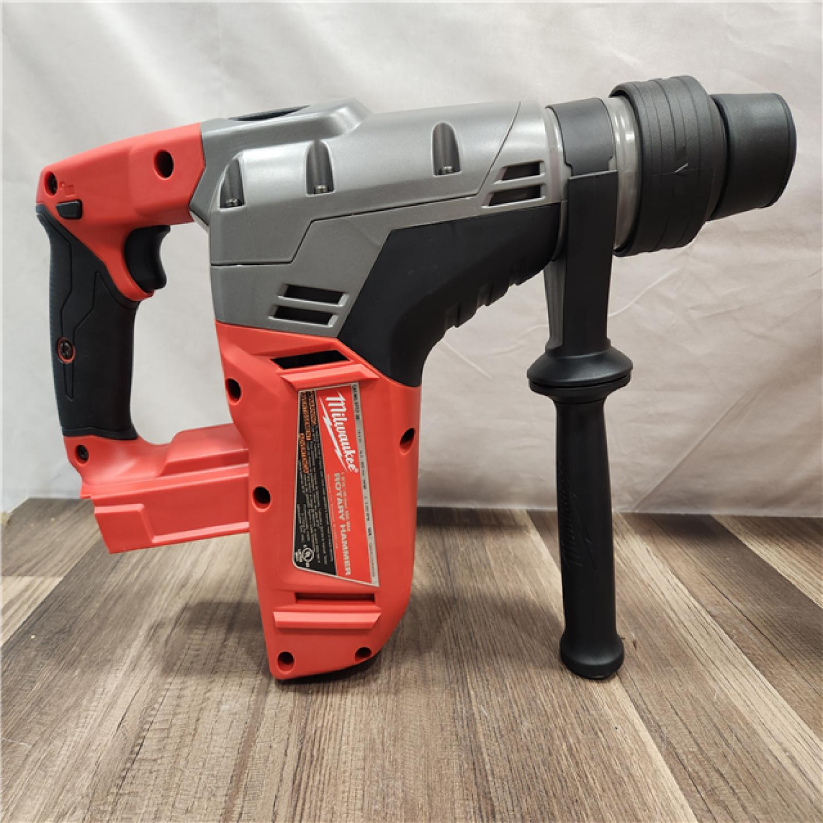 AS-IS- Milwaukee FUEL 18V Lithium-Ion Brushless Cordless 1-9/16 in. SDS-Max Rotary Hammer (Tool-Only)