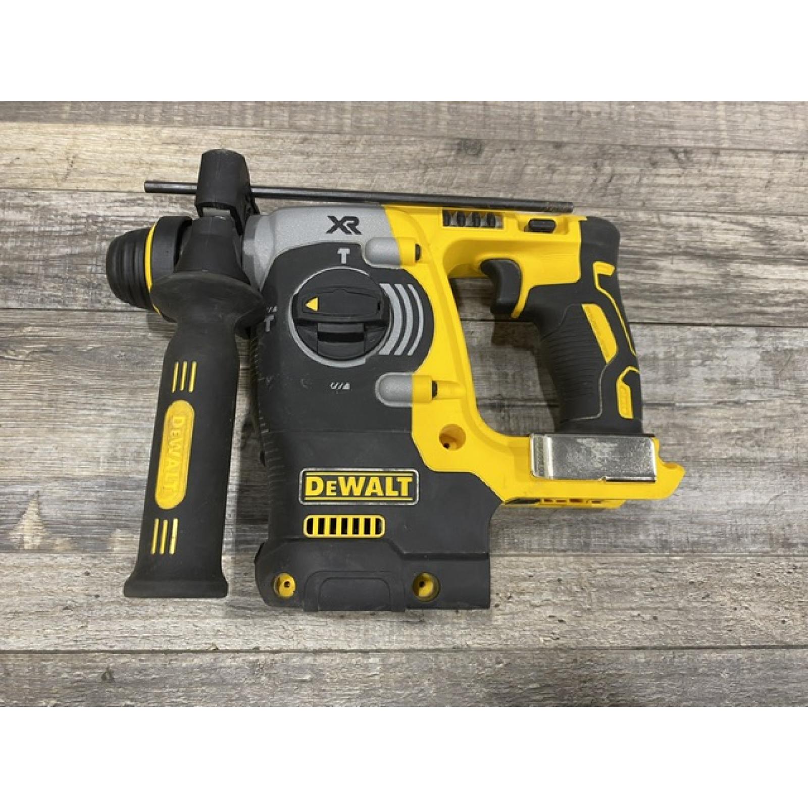 AS-IS DEWALT 20V MAX XR Cordless Brushless 1 in. SDS Plus L-Shape Rotary Hammer (Tool Only)
