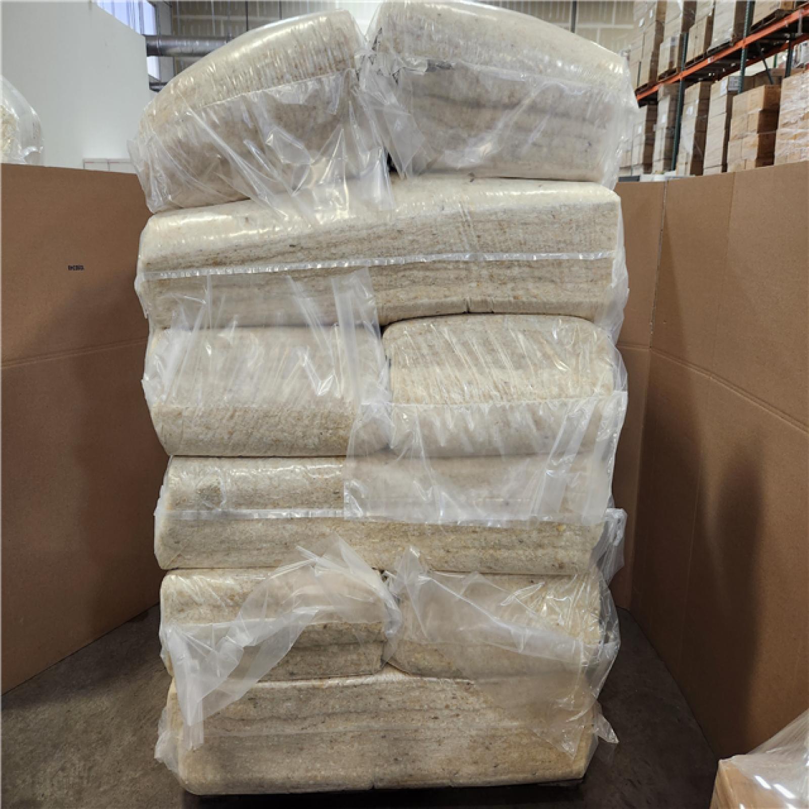 Phoenix NEW Havelock Wool R-14 Unfaced Wool Insulation Batt L:46.5 T:3.5 W:23.5 (1080 SF/ 12 Bags) Pallet
