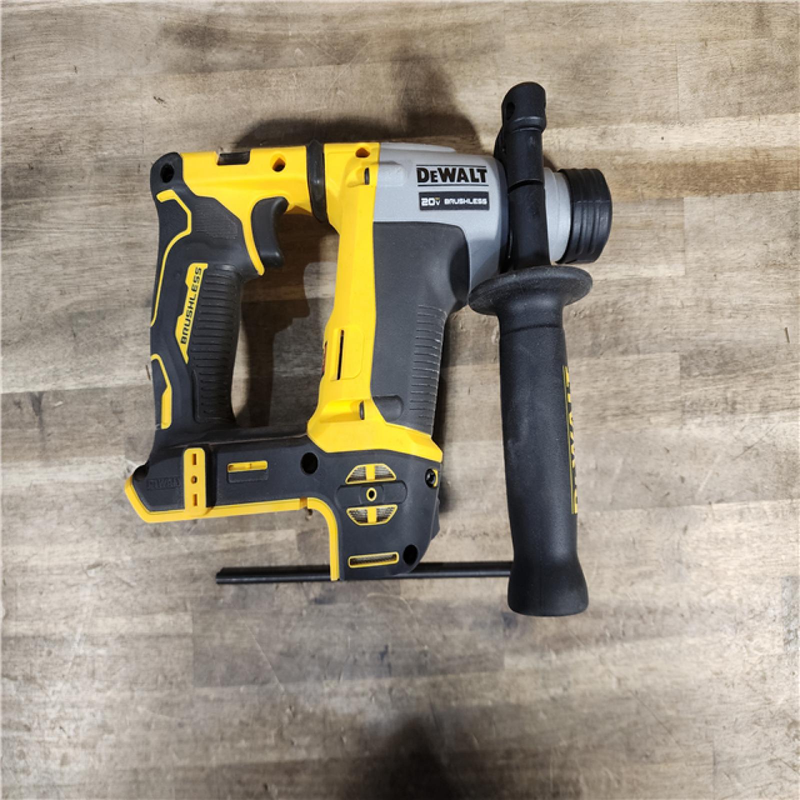 HOUSTON LOCATION - AS-IS Dewalt DCH172B MAX Atomic 20V 5/8 Inch Brushless Cordless SDS Plus Rotary Hammer (Tool Only)