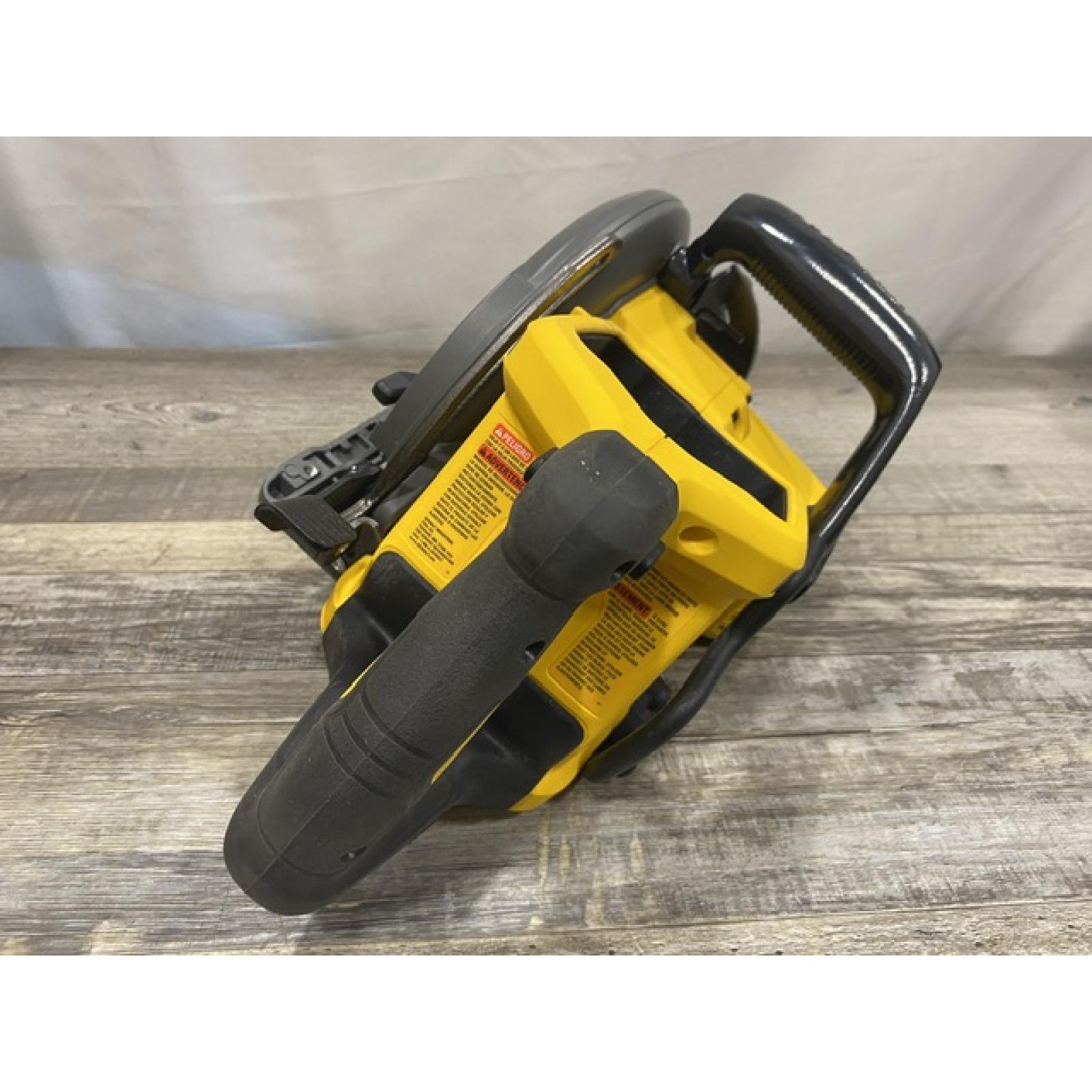 AS-IS DEWALT FLEXVOLT 60V MAX Cordless Brushless 7-1/4 in. Wormdrive Style Circular Saw (Tool Only)
