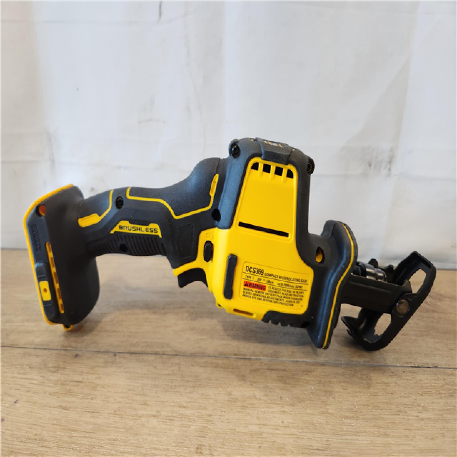 AS-IS- DEWALT ATOMIC 20V MAX Cordless Brushless Compact Reciprocating Saw (Tool Only)