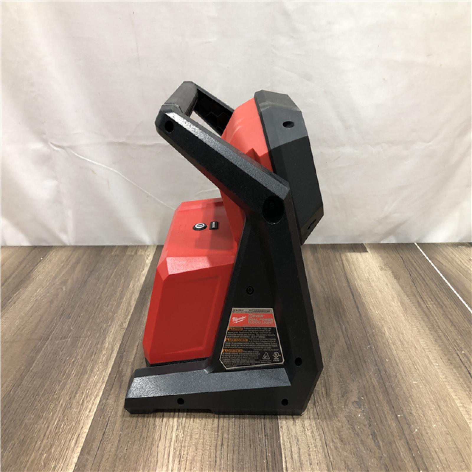 AS-IS Milwaukee GEN-2 18-Volt Lithium-Ion Cordless 4000 Lumens ROVER LED AC/DC Flood Light (Tool-Only)