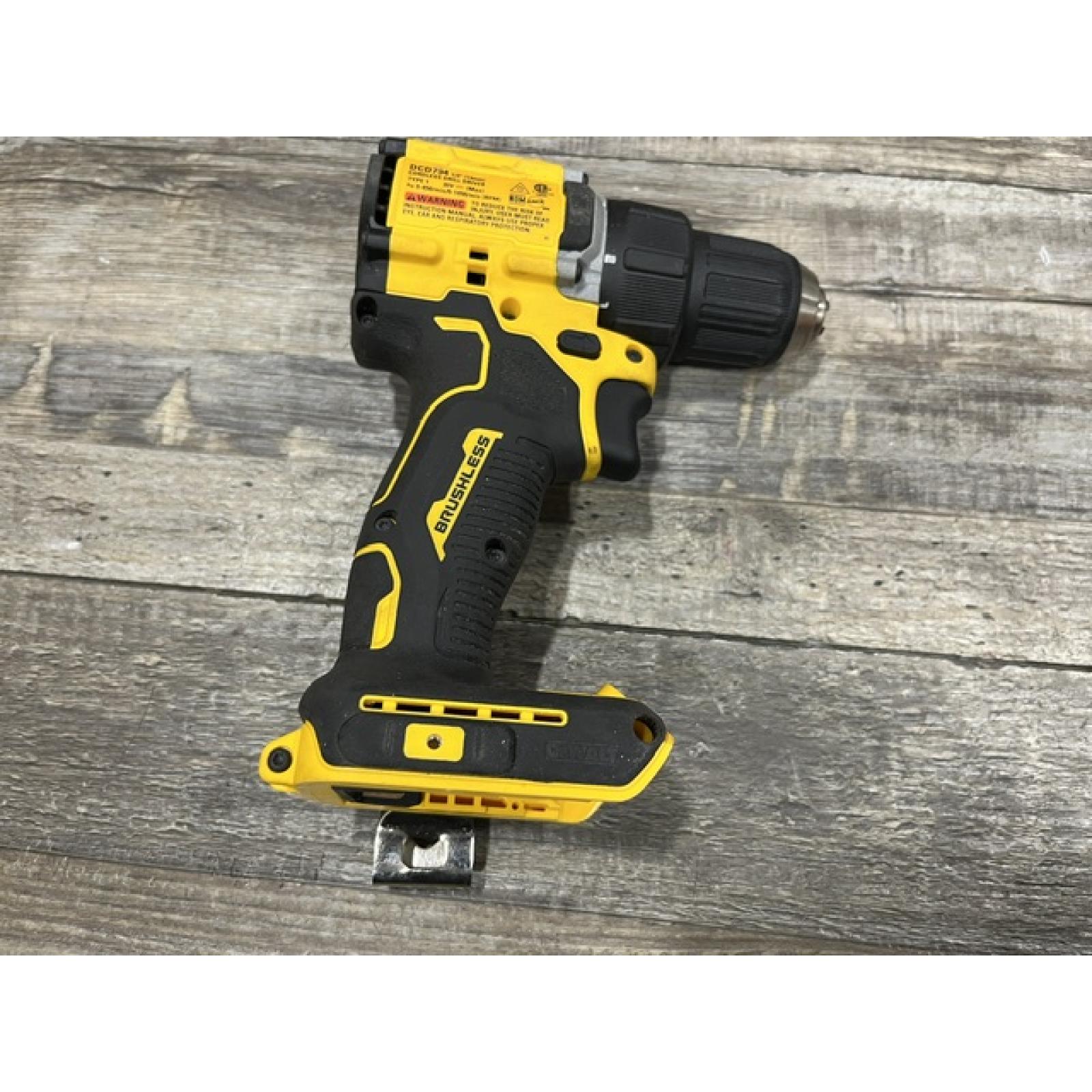 AS-IS DEWALT Atomic 20V Lithium-Ion Cordless Compact 1/2 in. Drill/Driver Kit
