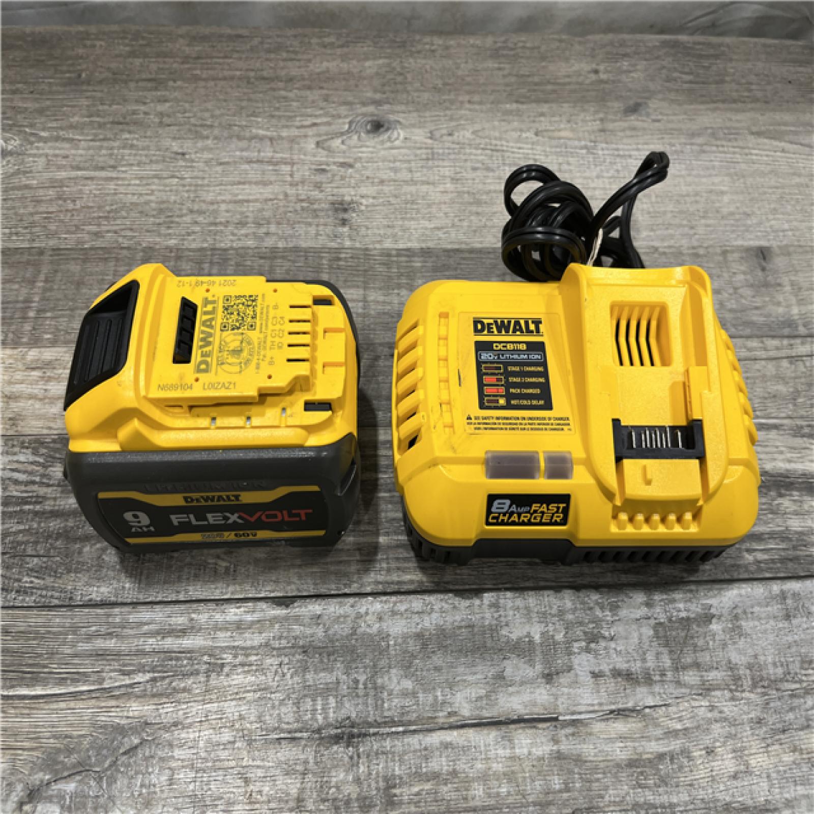 AS-IS DEWALT 20V/60V MAX FLEXVOLT Lithium-Ion 9.0Ah Battery and Charger Starter Kit