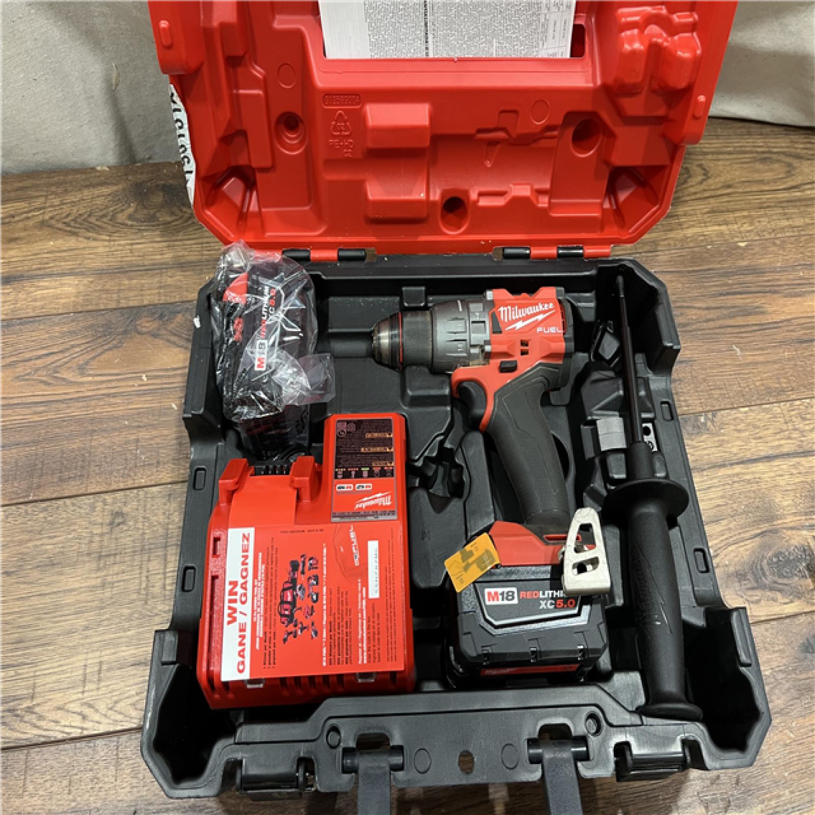 AS-IS Milwaukee 2904-22 Hammer Drill Driver Kit with Batteries  Charger & Tool Case  Red