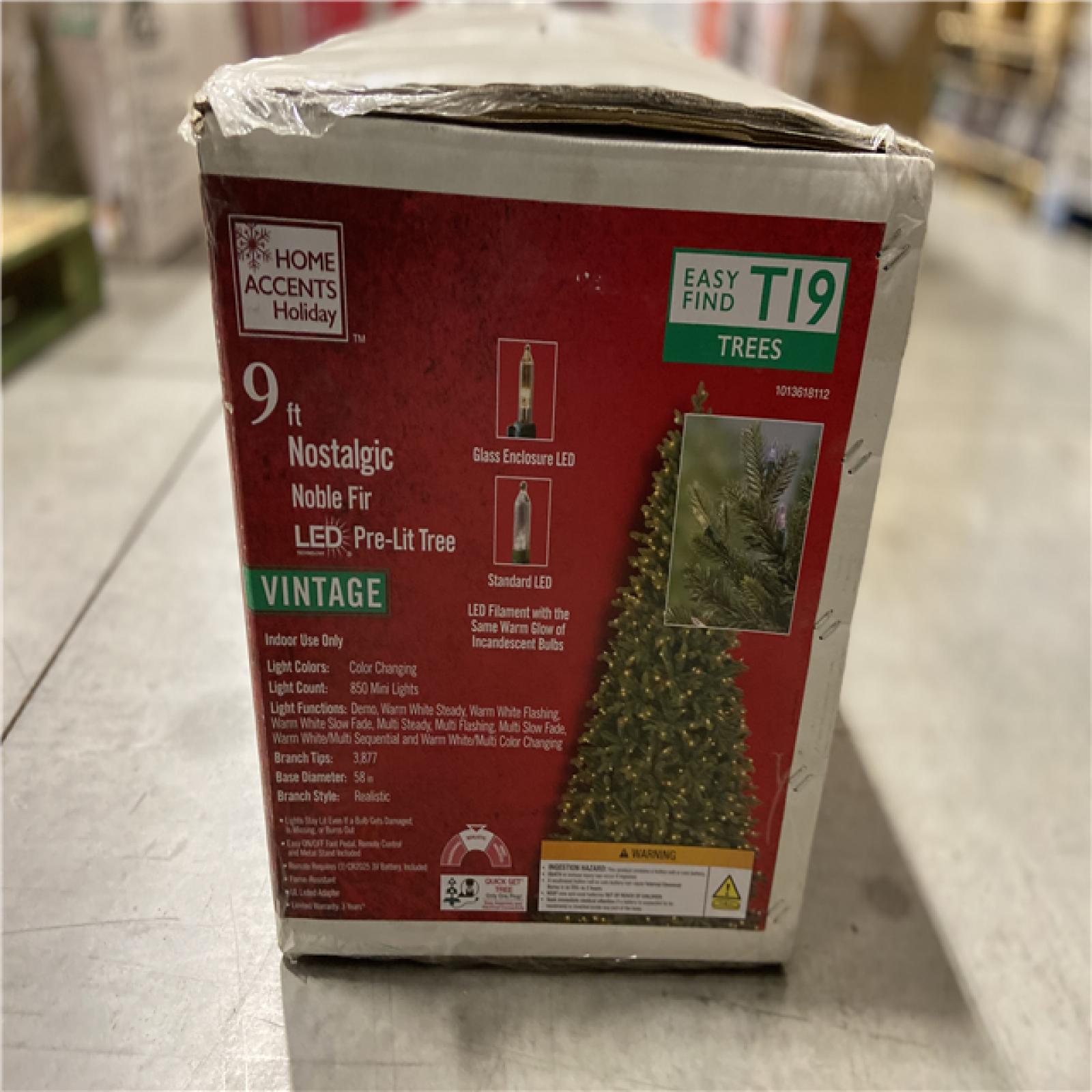 DALLAS LOCATION - Home Accents Holiday 9 ft. Nostalgic Noble Fir LED Pre-Lit Christmas Tree T19 - RETAIL -$349