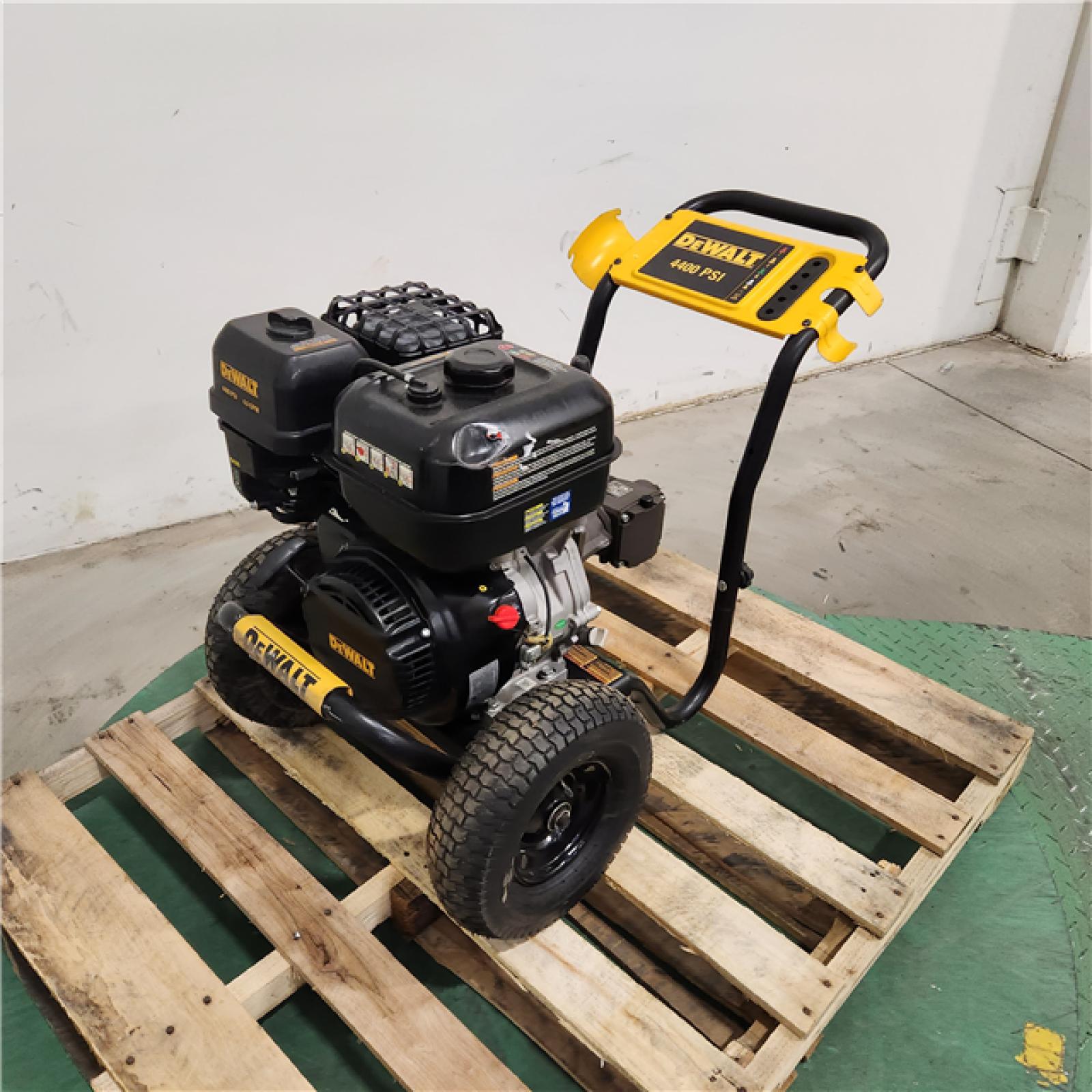 Dallas Location- As-Is  DEWALT 4400 PSI 4.0 GPM Gas Cold Water Pressure Washer
