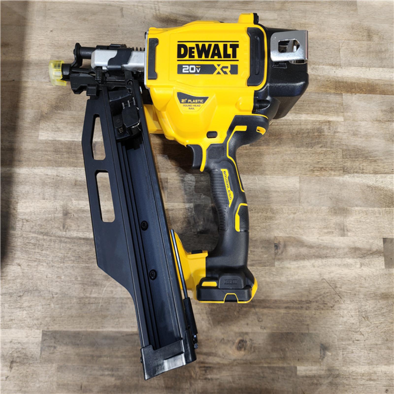 HOUSTON LOCATION - AS-IS (APPEARS LIKE NEW) DEWALT 20-Volt 21° Cordless Framing Nailer (Tool-Only)