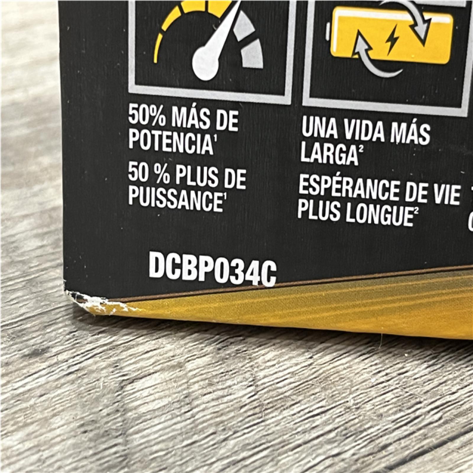 NEW - DEWALT 20V MAX XR POWERSTACK Lithium-Ion Battery Starter Kit with 1.7Ah Battery and Charger