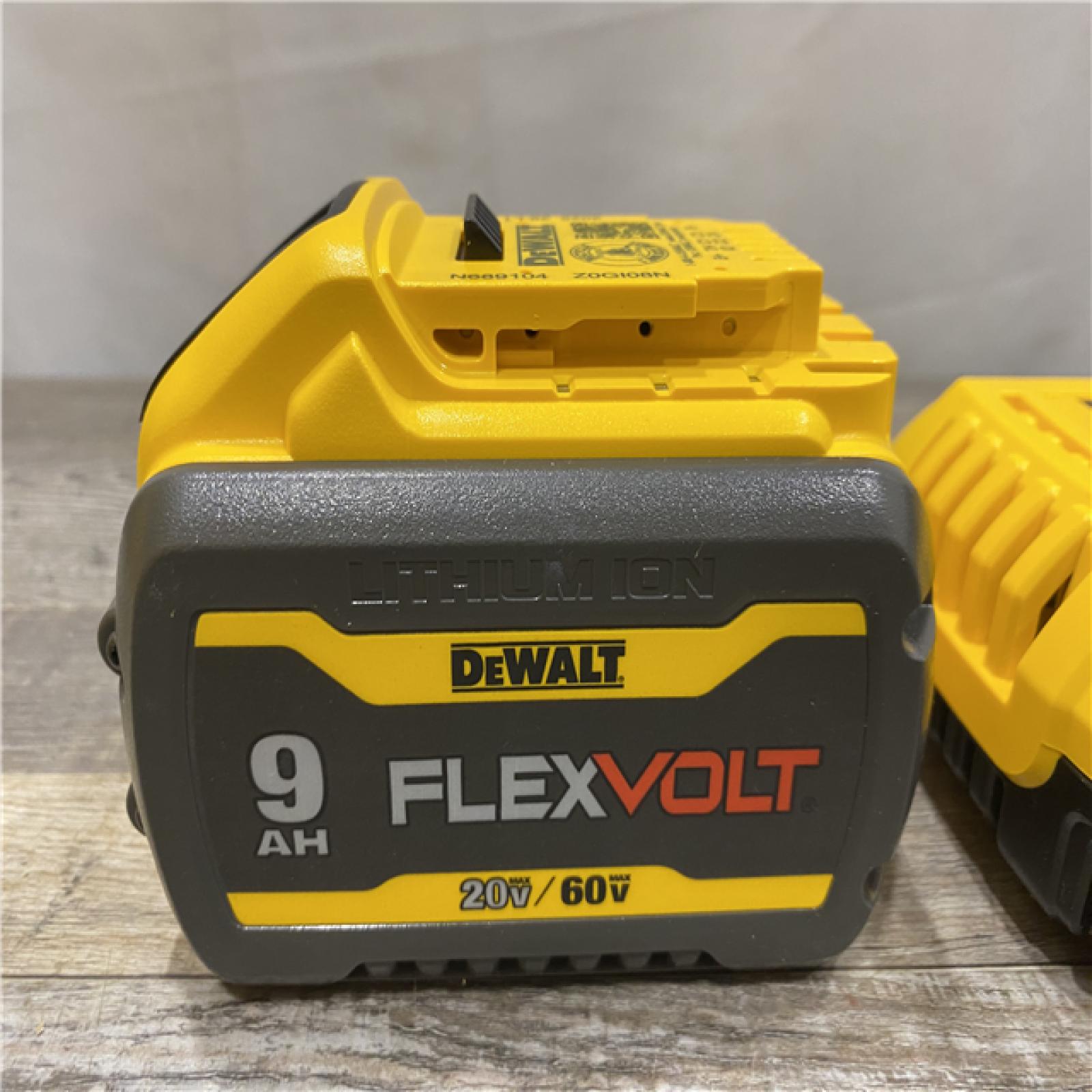 AS-IS DEWALT 20V/60V MAX FLEXVOLT Lithium-Ion 9.0Ah Battery and Charger Starter Kit