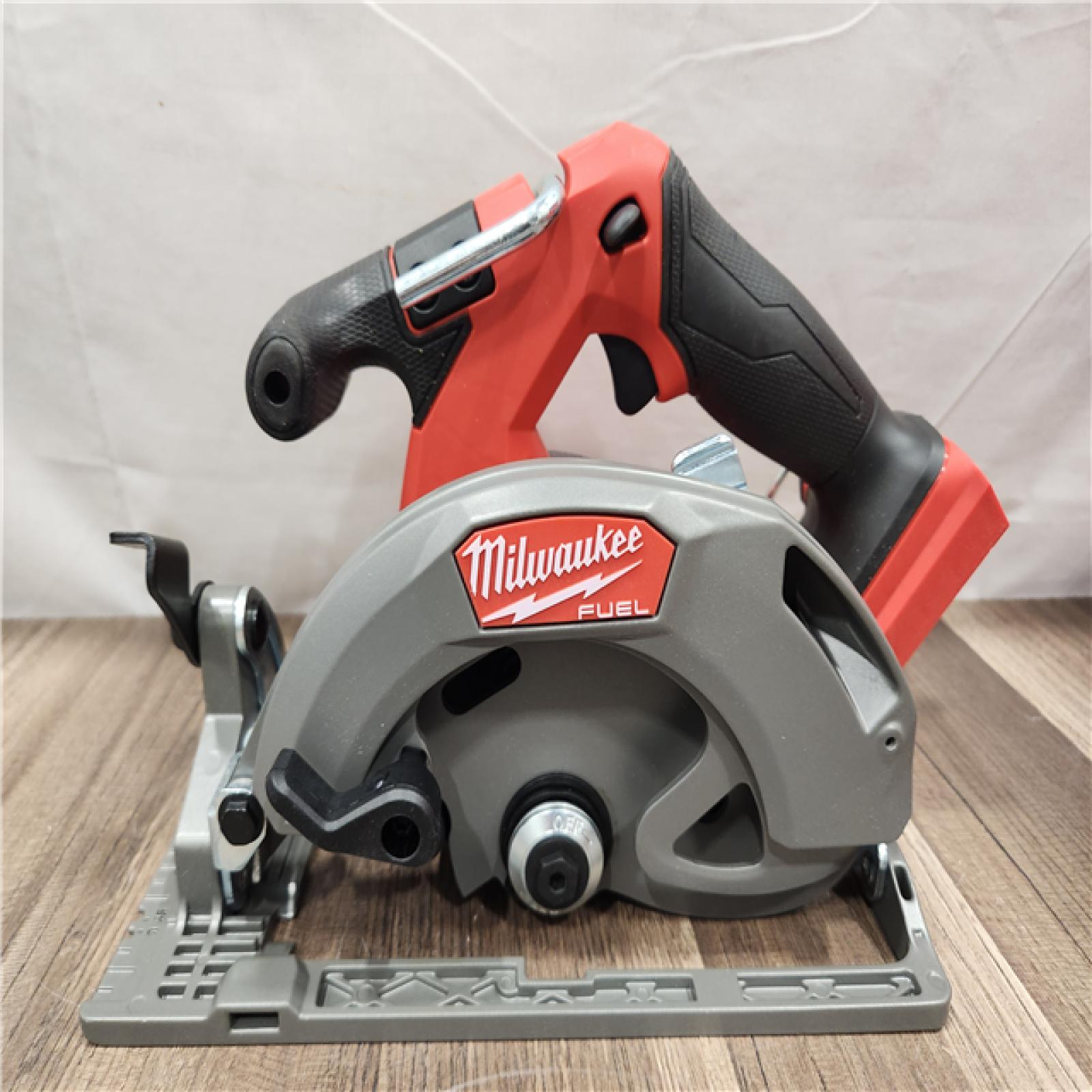 AS-IS- Milwaukee M18 FUEL 18V Lithium-Ion Brushless Cordless 6-1/2 in. Circular Saw (Tool-Only)