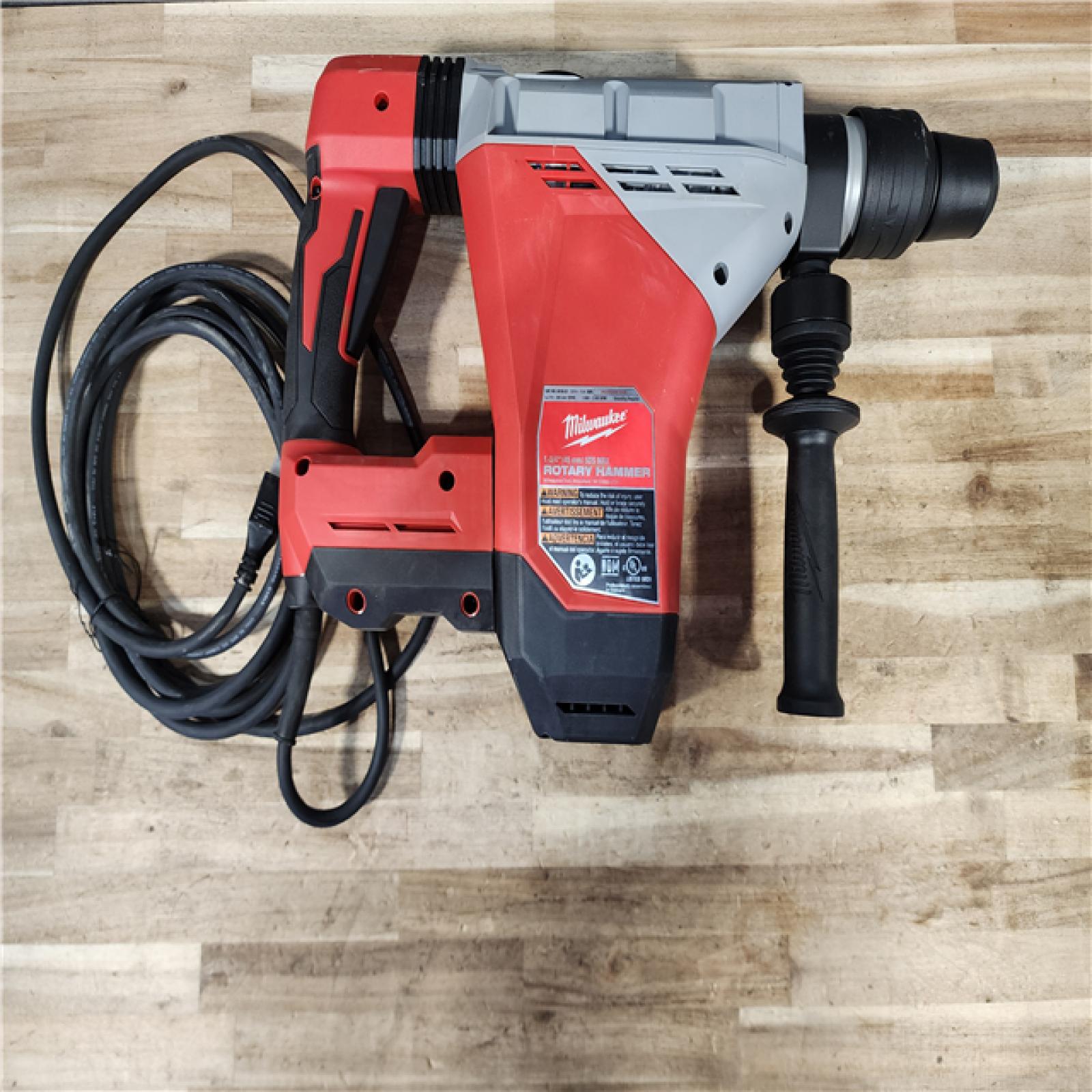 HOUSTON LOCATION - AS-IS MILWAUKEE 1-3/4 in. SDS-MAX Rotary Hammer