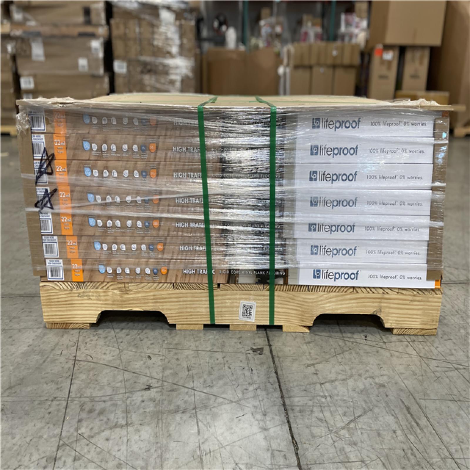 DALLAS LOCATION- LIFEPROOF Fresh Oak 22 MIL x 8.7 in. W x 48 in. L Click LocK Luxury Vinyl Flooring (22 CASES)