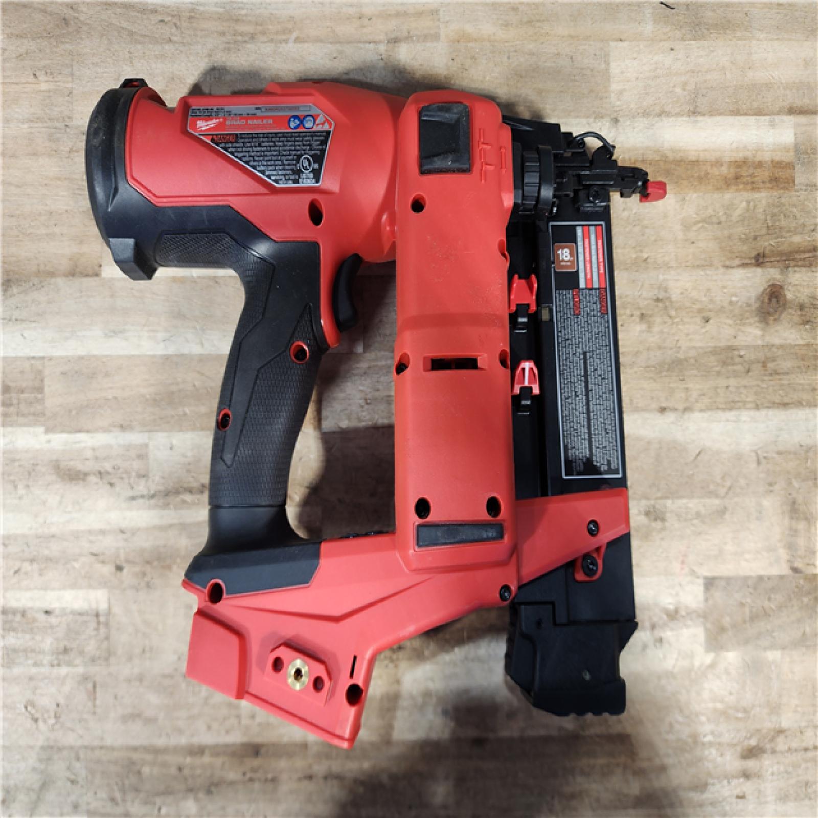 HOUSTON LOCATION - AS-IS Milwaukee FUEL 18-Volt Lithium-Ion Brushless Cordless Gen II 18-Gauge Brad Nailer (Tool-Only)