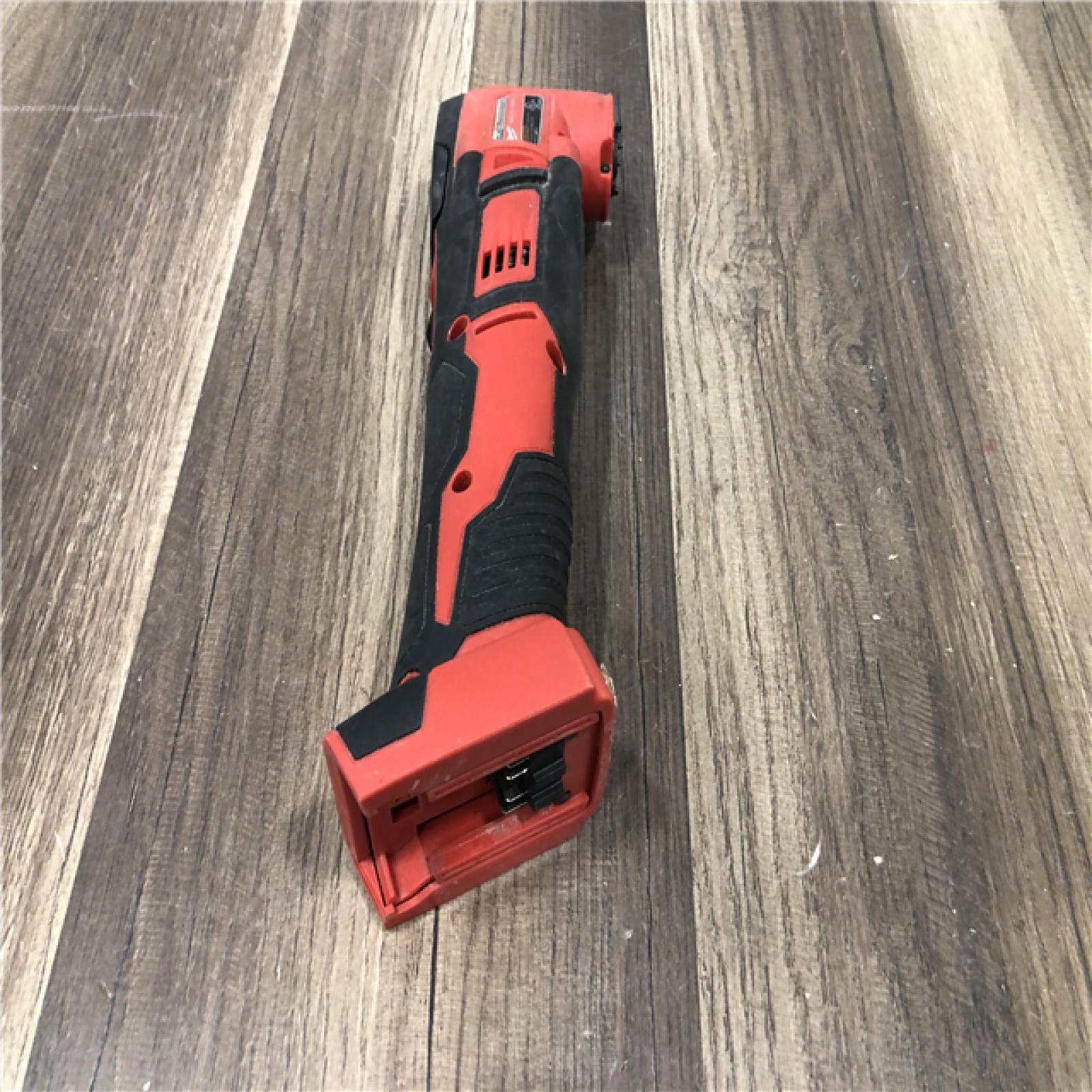 AS-IS Milwaukee M18 18V Lithium-Ion Cordless Oscillating Multi-Tool (Tool-Only)