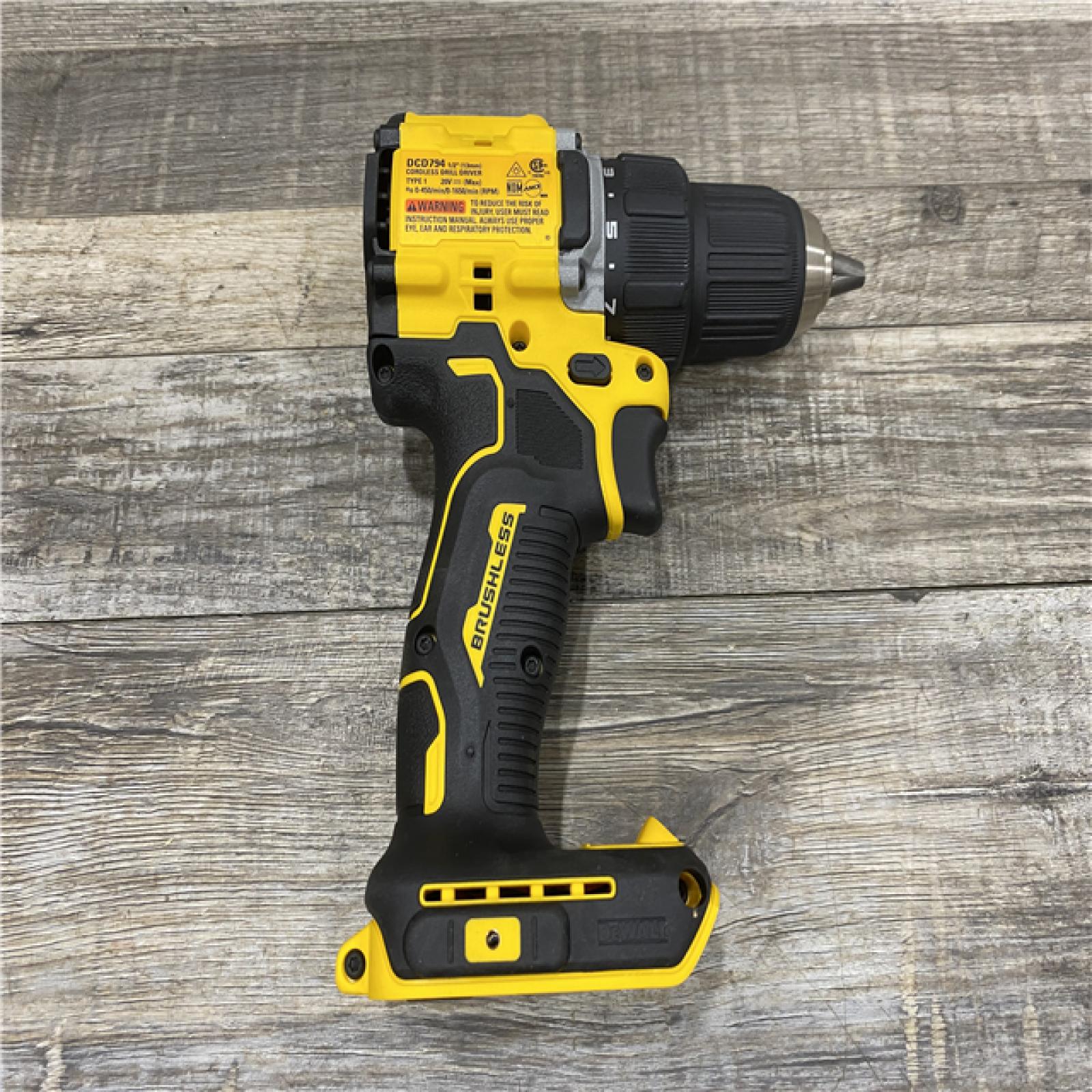AS-IS DEWALT Atomic 20V Lithium-Ion Cordless Compact 1/2 in. Drill/Driver Kit