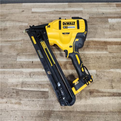 HOUSTON LOCATION - AS - IS DEWALT Cordless 20V MAX XR Angled Finish Nailer (Tool Only)