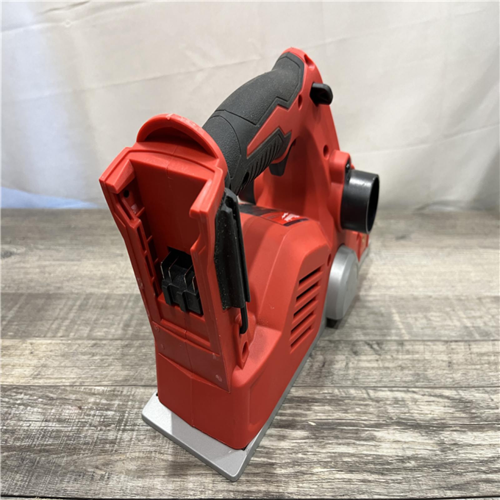 AS-IS Milwaukee 18V Lithium-Ion Cordless 3-1/4 in. Planer (Tool-Only)