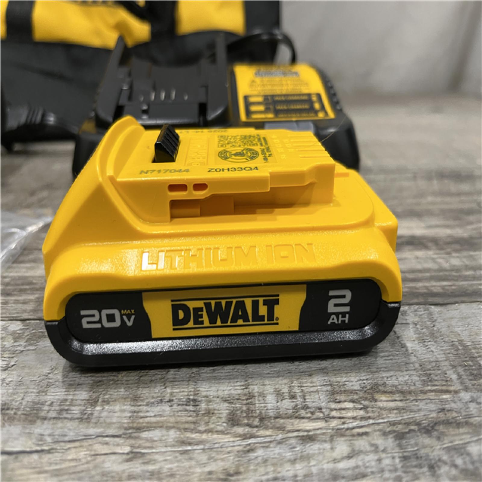 AS-IS DEWALT Atomic 20V Lithium-Ion Cordless Compact 1/2 in. Drill/Driver Kit