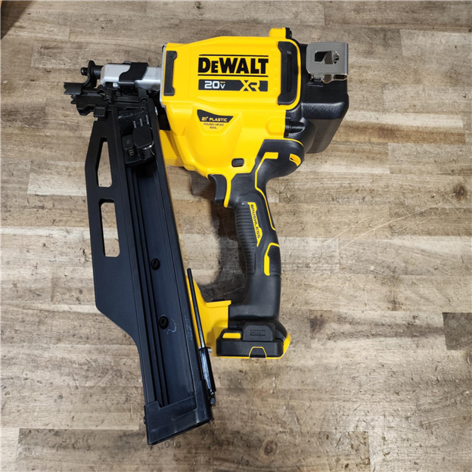 HOUSTON LOCATION - AS-IS DEWALT 20-Volt 21° Cordless Framing Nailer (Tool-Only)