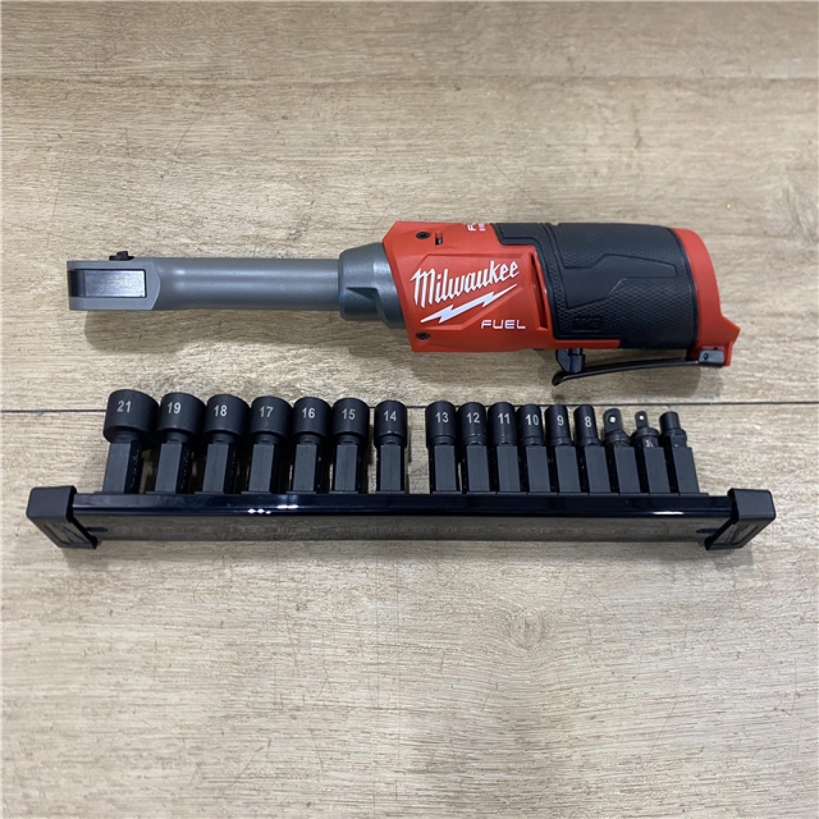 AS-IS Milwaukee FUEL INSIDER 12V Lithium-Ion Brushless Cordless 1/4 in. - 3/8 in. Extended Reach Box Ratchet (Tool-Only)