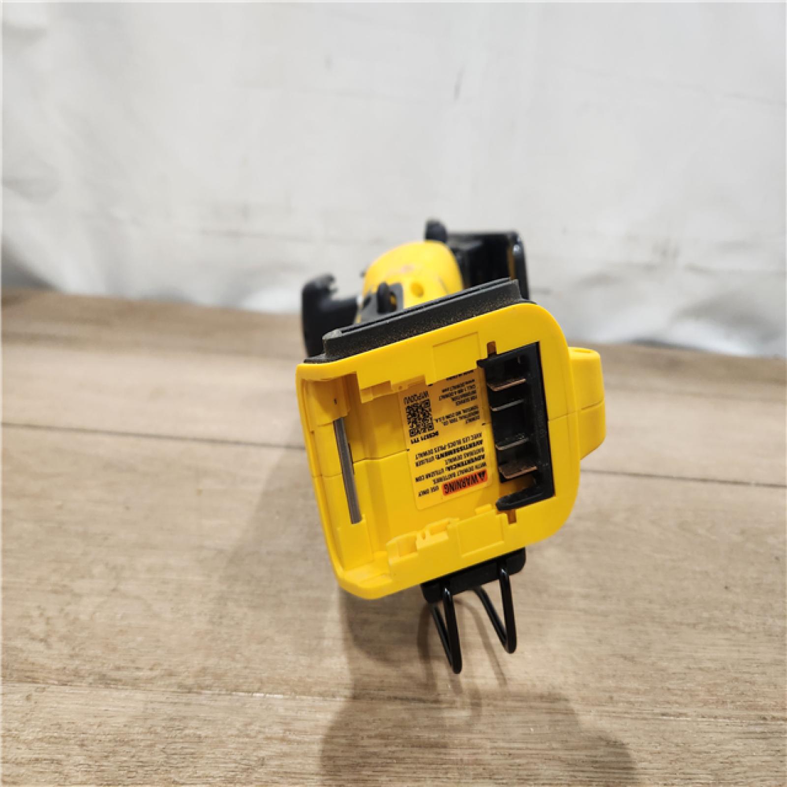 AS-IS- DEWALT ATOMIC 20V MAX Cordless Brushless 4-1/2 in. Circular Saw (Tool Only)