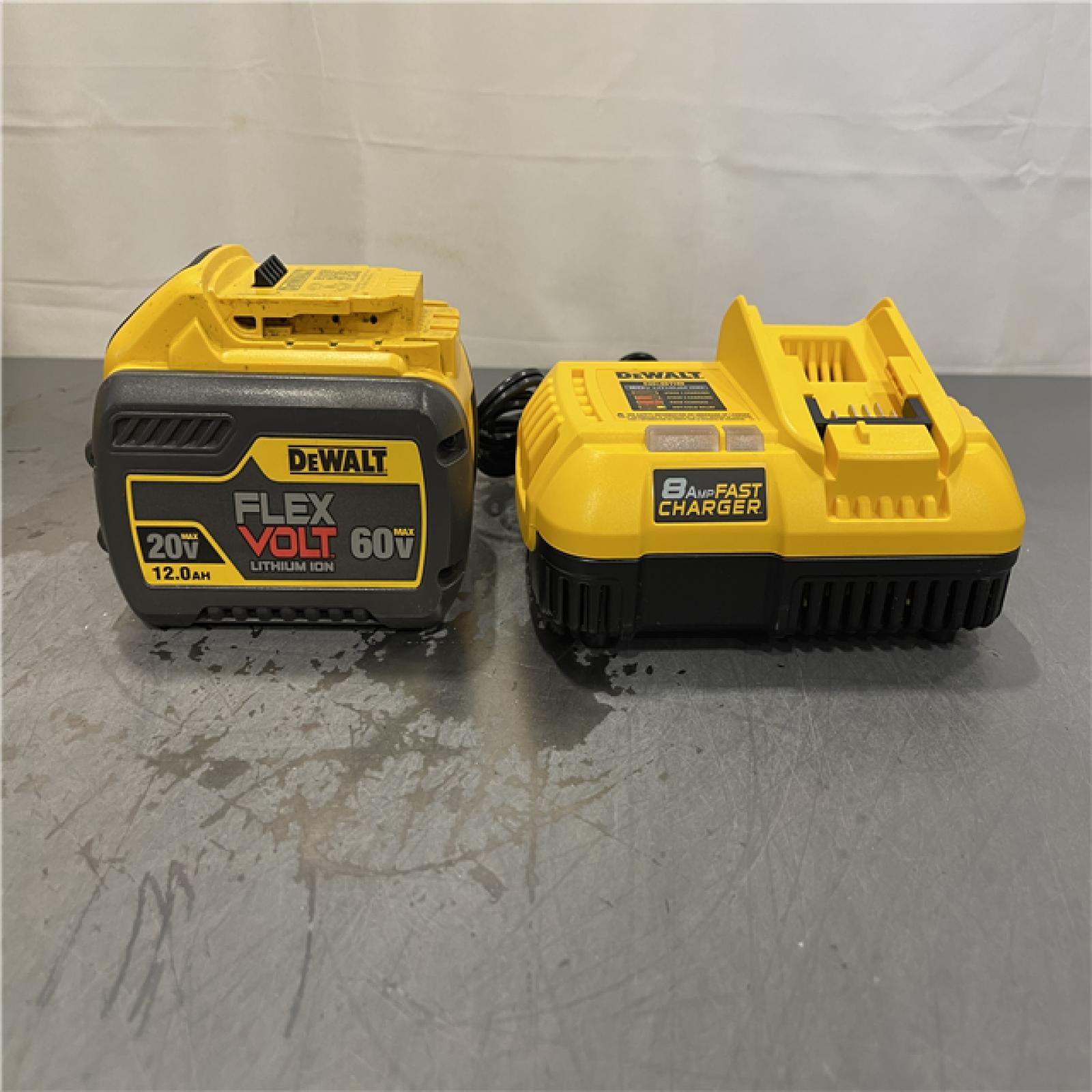 AS-IS - Dewalt FLEXVOLT 20V/60V MAX Lithium-Ion 12.0Ah Battery and Fan Cooled Fast Charger