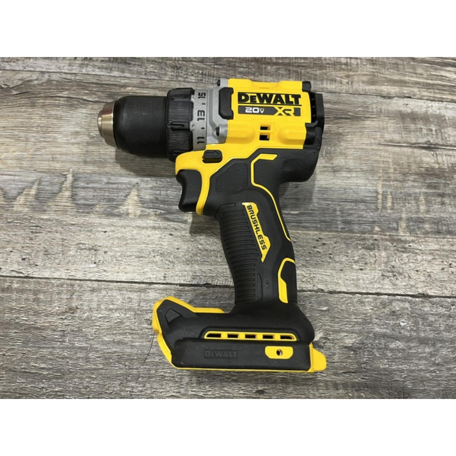 AS-IS DEWALT 20V MAX XR Lithium-Ion Brushless Cordless 1/2 in. Drill/Driver Kit