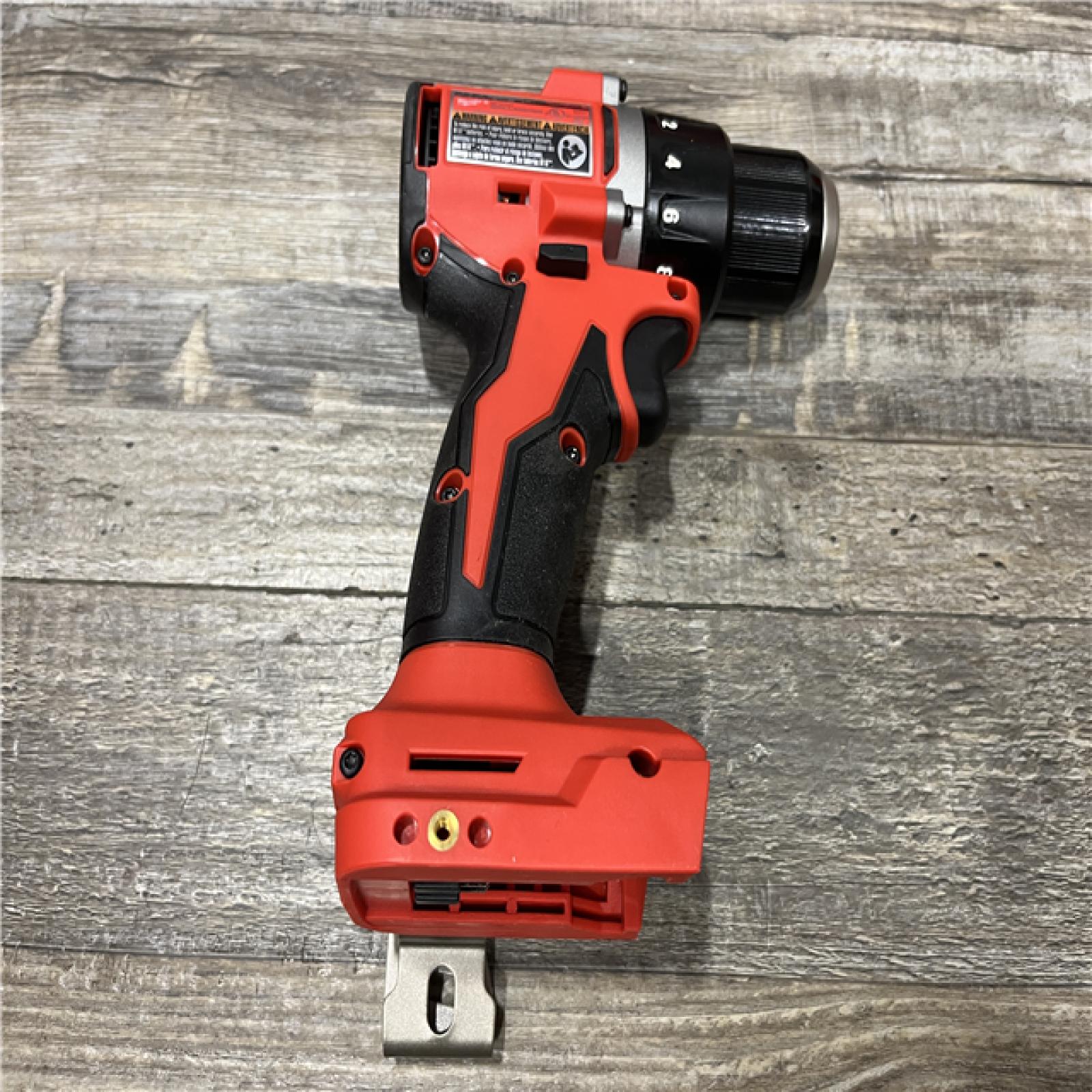 AS-IS Milwaukee 18V Lithium-Ion Brushless Cordless 1/2 in. Compact Drill/Driver Kit