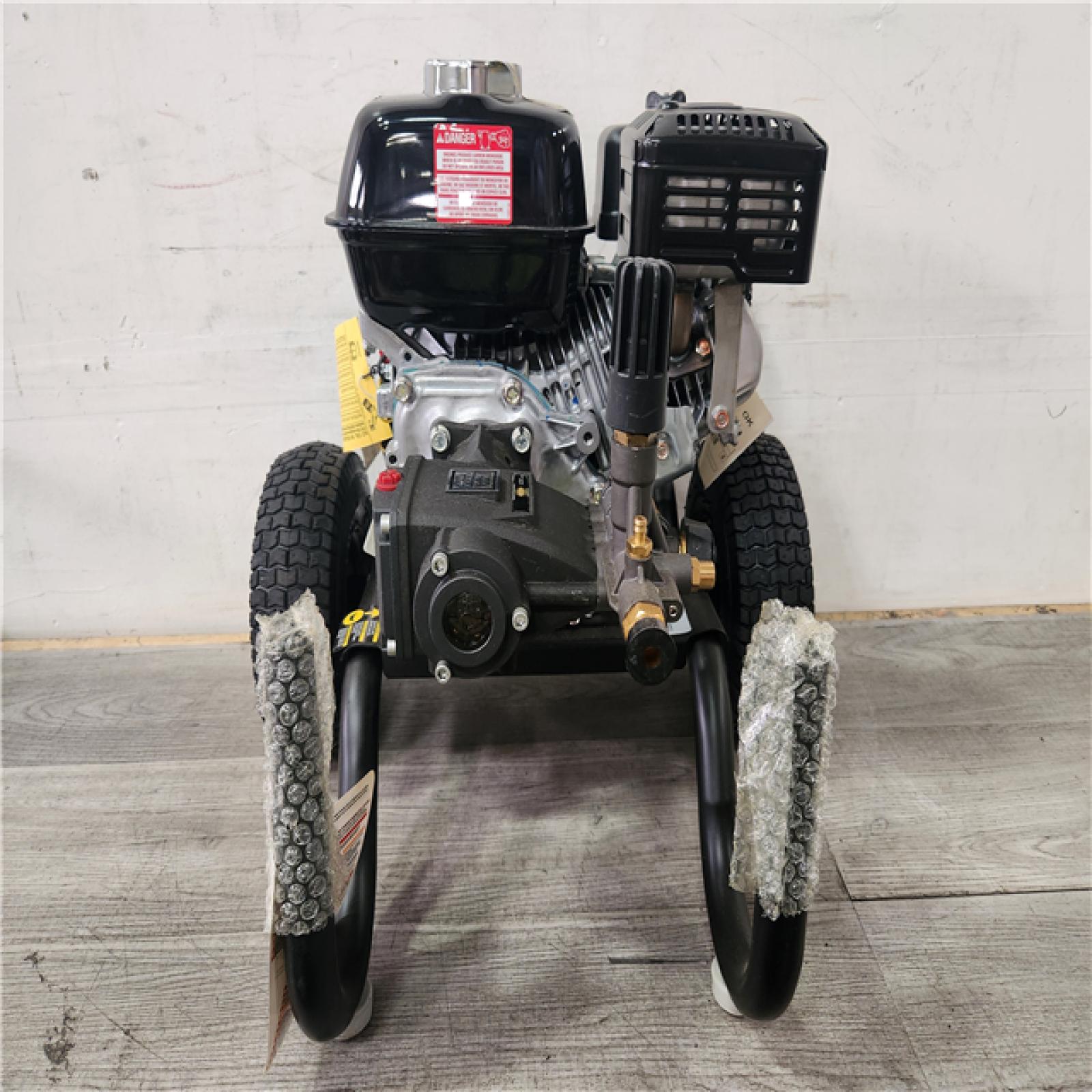 Phoenix Location DEWALT 3600 PSI 2.5 GPM Cold Water Gas Professional Pressure Washer with HONDA GX200 Engine