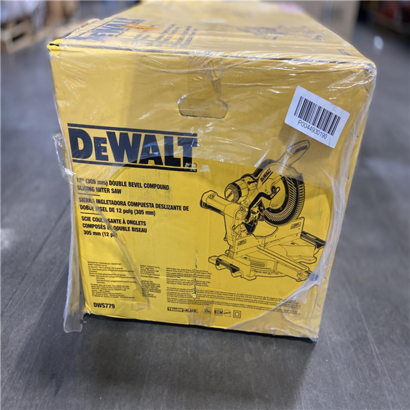 NEW! -  DEWALT 15 Amp Corded 12 in. Double Bevel Sliding Compound Miter Saw,