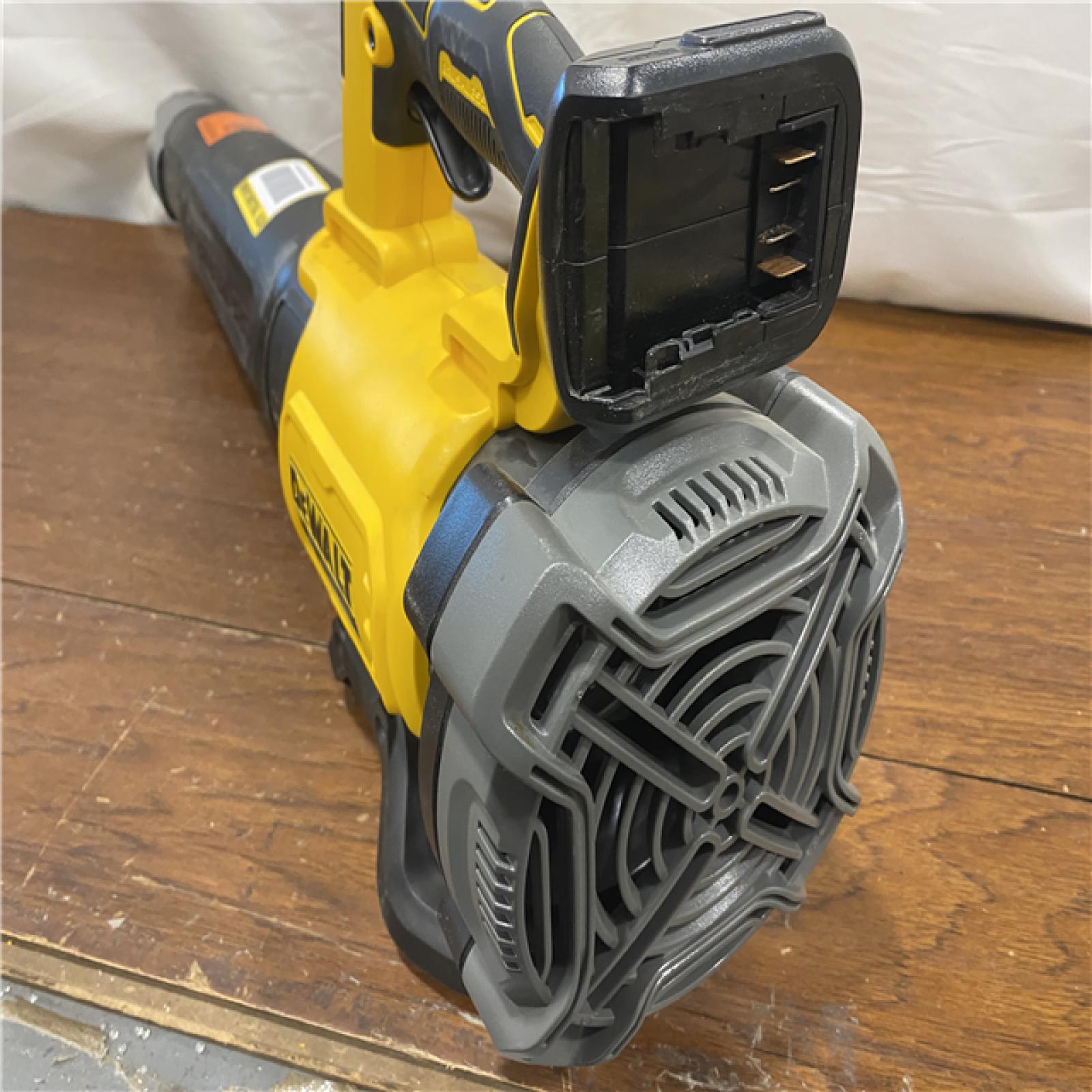 AS-IS DEWALT 20V MAX 125 MPH 450 CFM Brushless Cordless Battery Powered Blower (Tool Only)