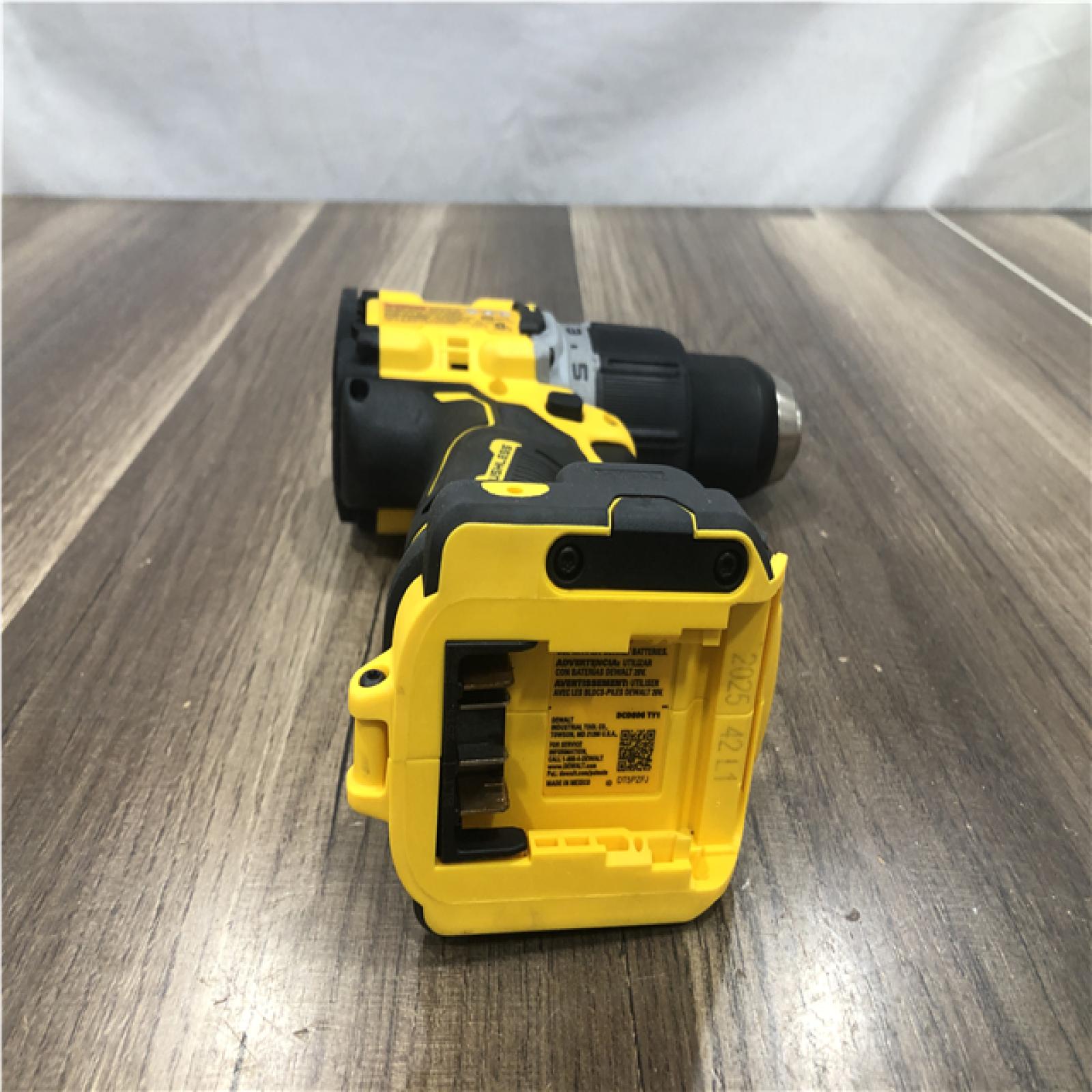 AS-IS DEWALT 20V XR Brushless Cordless 1/2 in. Hammer Drill (Tool-Only)