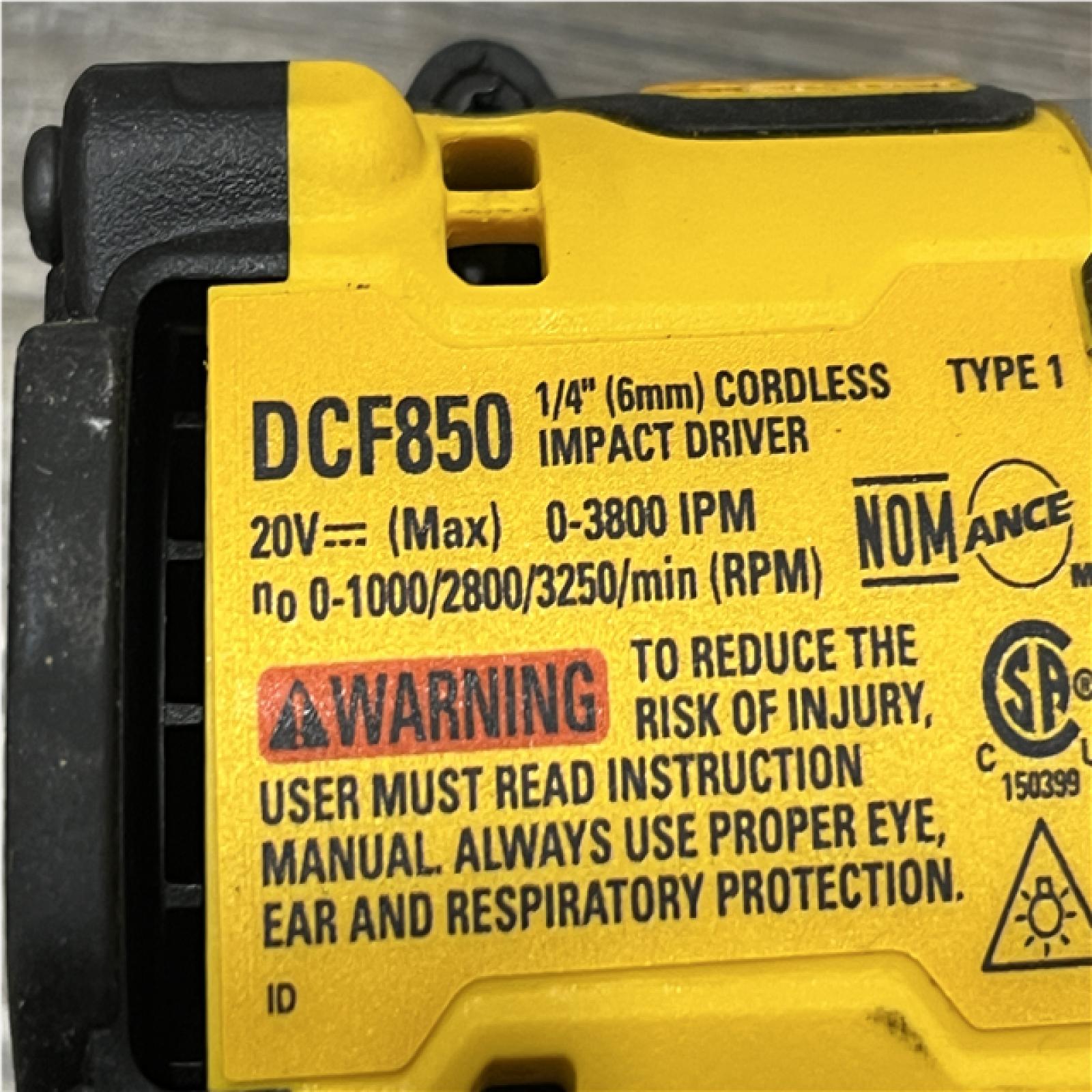 AS-IS DEWALT ATOMIC 20V MAX Lithium-Ion Cordless 1/4 in. Brushless Impact Driver Kit