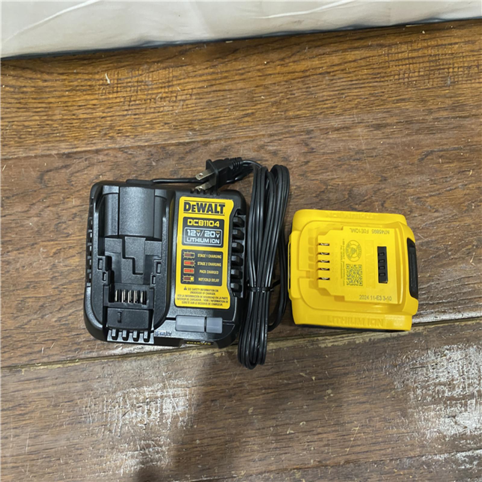 AS-IS DEWALT 20-Volt Maximum XR 5.0 Ah Battery Pack and Charger