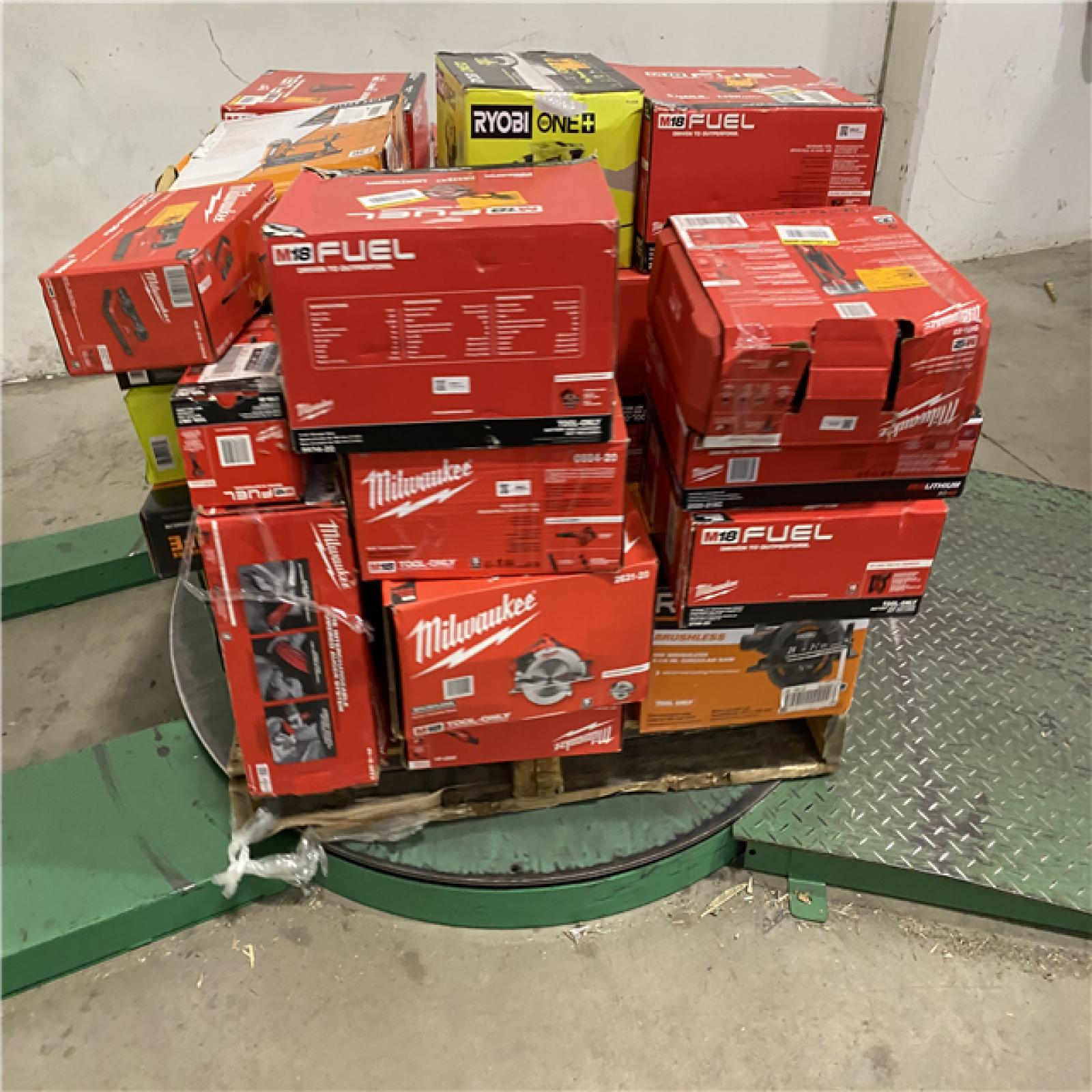 Dallas Location - As-Is Tool Pallet