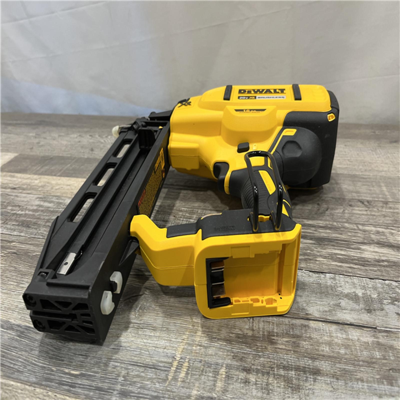 AS-IS DEWALT 20V MAX XR 16-Gauge Lithium-Ion Cordless Finish Nailer (Tool Only)