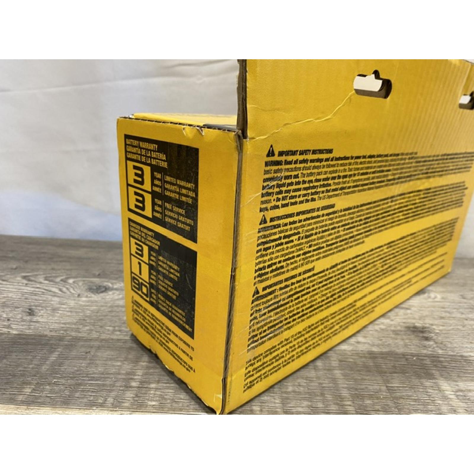 NEW - DEWALT 20V MAX Lithium-Ion Battery Kit with 5.0Ah and 2.0Ah Battery and Charger