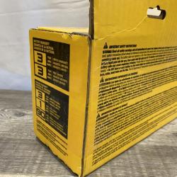 NEW - DEWALT 20V MAX Lithium-Ion Battery Kit with 5.0Ah and 2.0Ah Battery and Charger