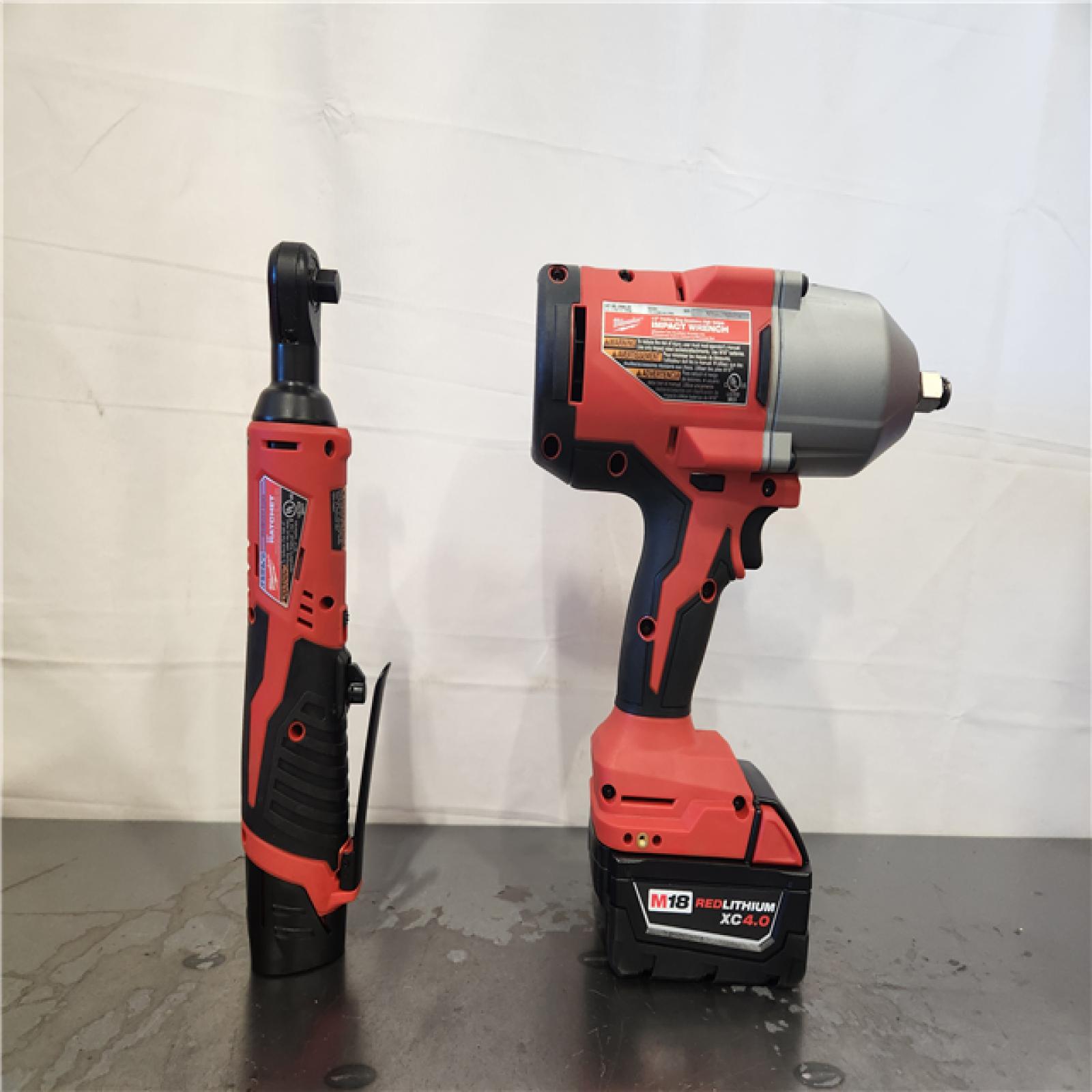 AS-IS- Milwaukee M12/M18 12/18V Lithium-Ion Cordless 3/8 in. Ratchet and 1/2 in.Combo Kit