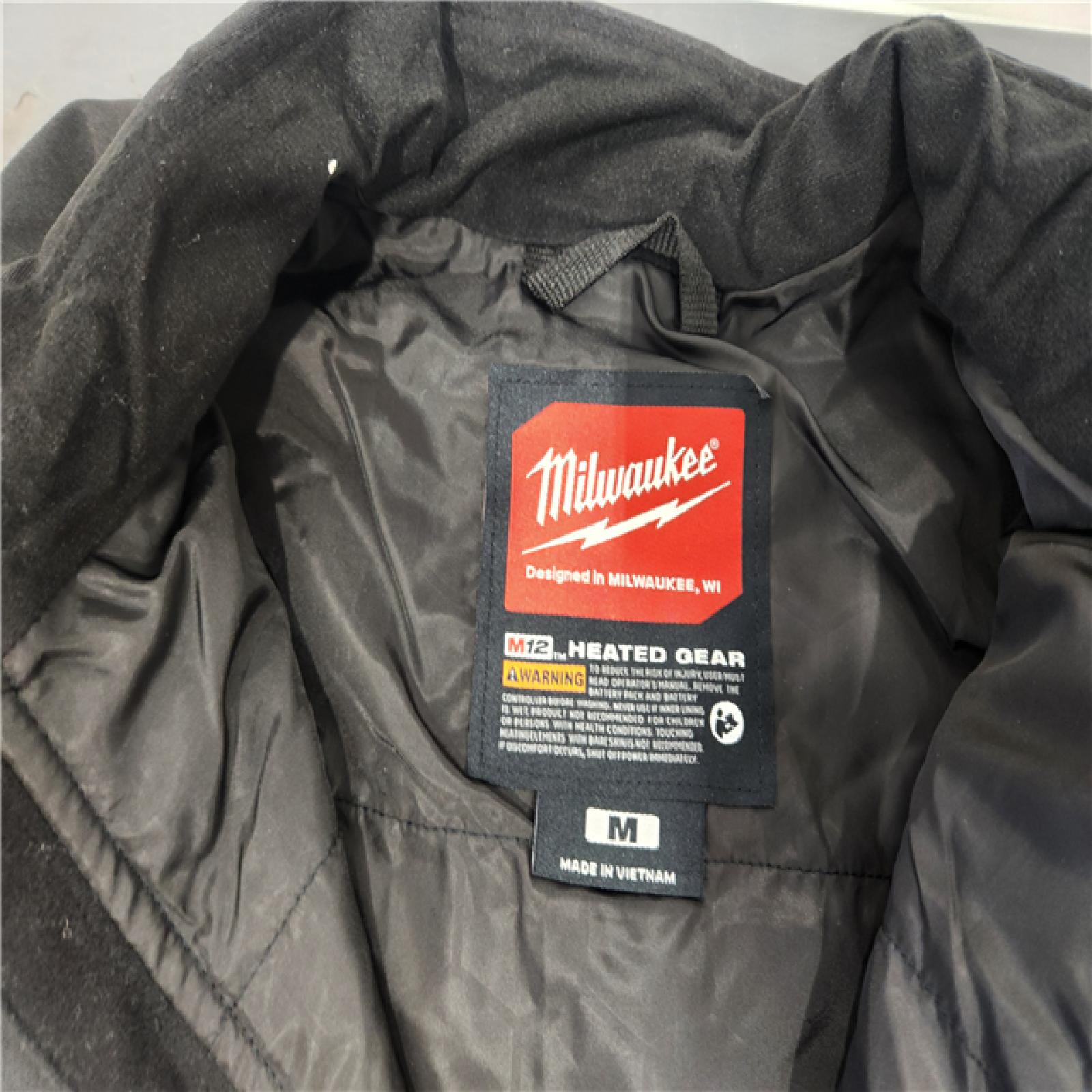 AS-IS- Milwaukee Men's Medium M12 12V Lithium-Ion Cordless AXIS Black Heated Vest (Vest Only)