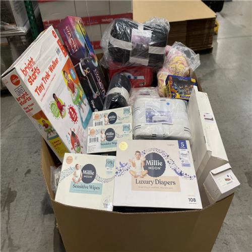 DALLAS LOCATION- NEW! BULLSEYE MIXED CLOTHING PALLET (300 UNITS)