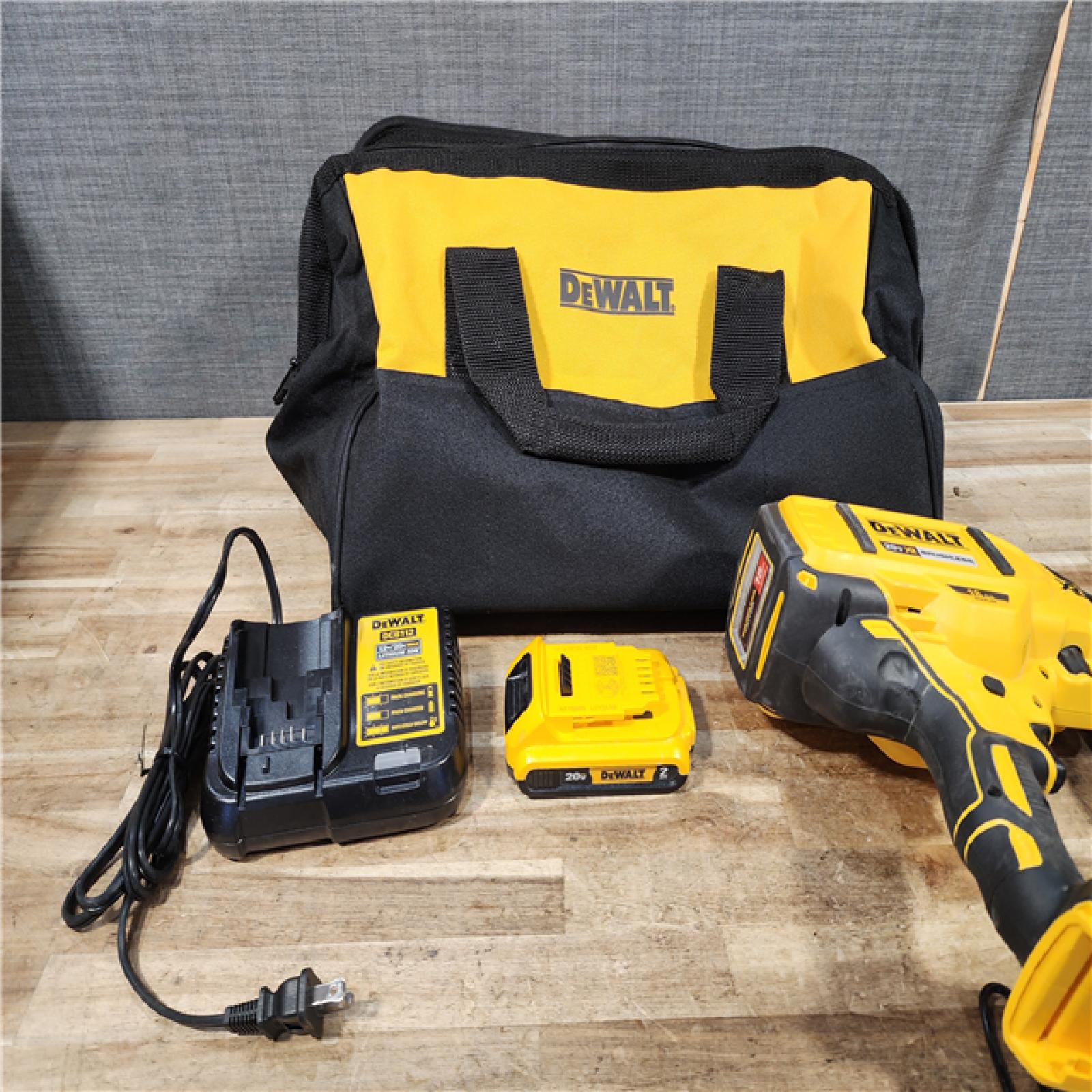 HOUSTON LOCATION - AS - IS DEWALT 20V MAX XR Lithium-Ion Cordless 18-Gauge Narrow Crown Stapler Kit